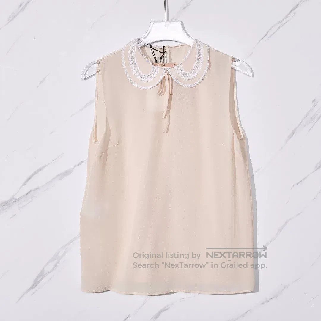 Miu Miu Miu Miu Women's Ruffled Collar Silk Blouse. Size M / US 6-8 / IT 42-44 - 1 Thumbnail