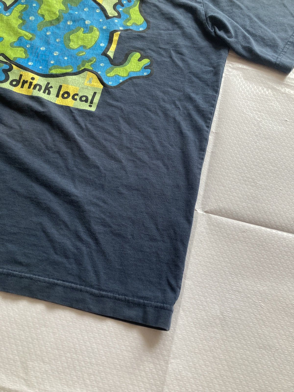 Mambo Mambo Vintage 1997 Tee act global drink local Size US M / EU 48-50 / 2 - 4 Thumbnail