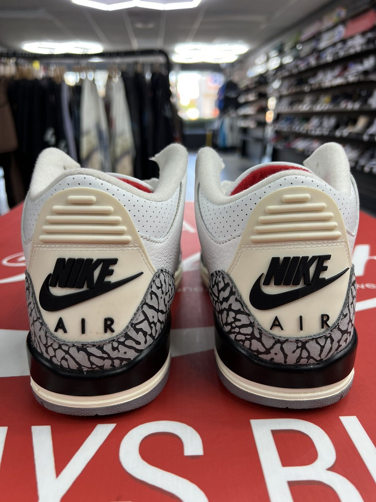 Jordan Brand Air Jordan 3 White Cement Reimagined Size 6.5Y (DM0967-100) Size US 6.5 / EU 39-40 - 5 Thumbnail