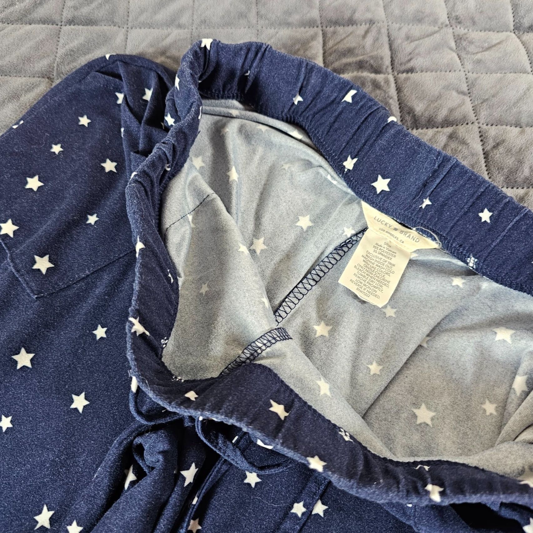 Lucky Brand Lucky Brand Sweatpants Women S Star Print Fleece Drawstring Crop Navy Blue/Blue Size 28" / US 6 / IT 42 - 5 Thumbnail