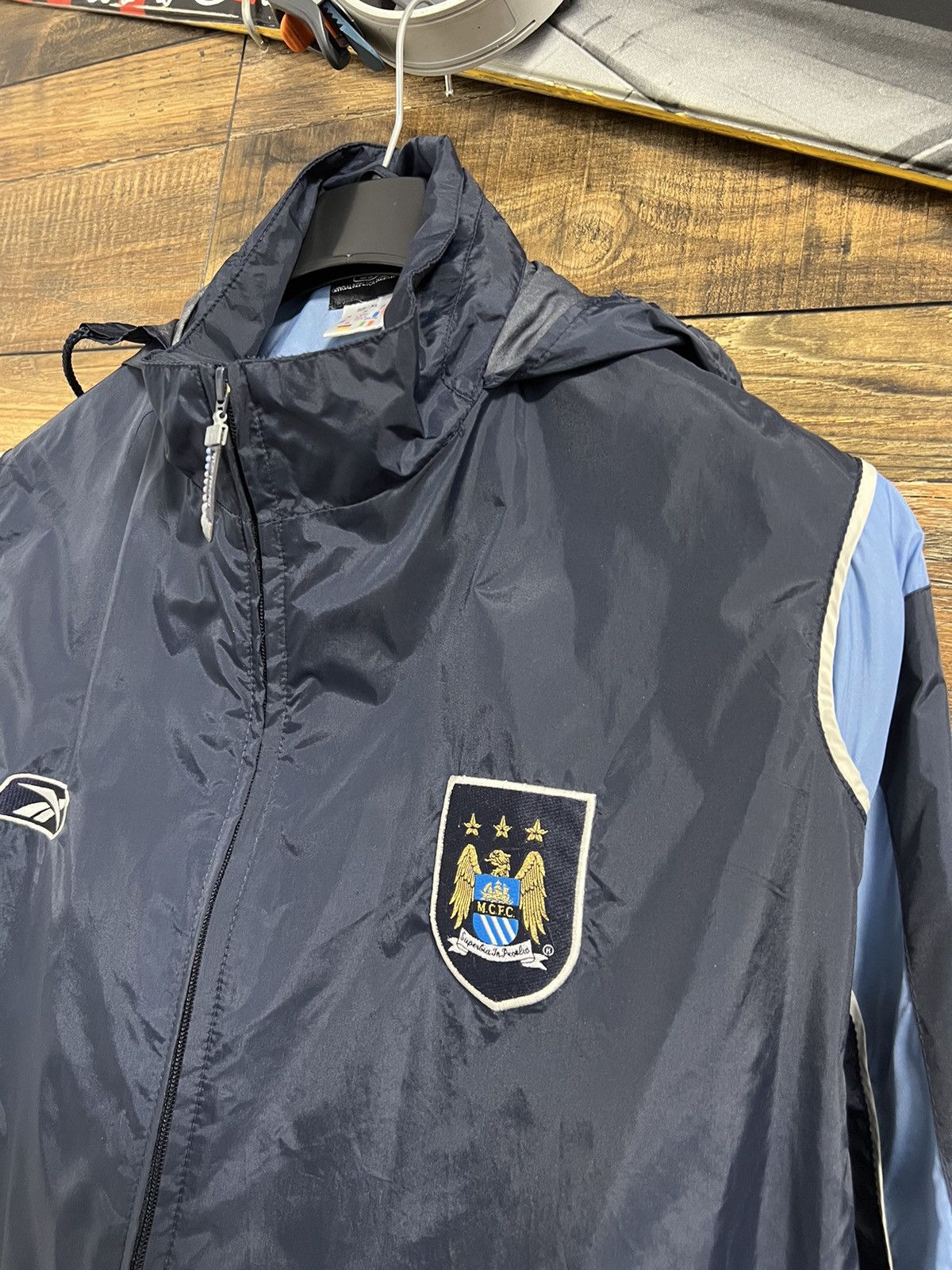 Reebok MANCHESTER CITY REEBOK Vintage Soccer Football Light Jacket Size US XL / EU 56 / 4 - 6 Thumbnail