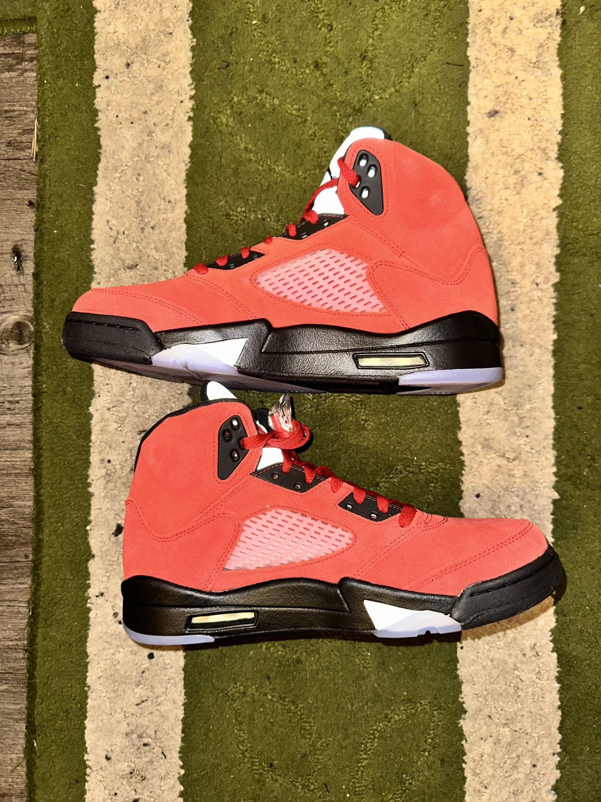 Jordan Brand Jordan retro 5 Raging bull Size US 9.5 / EU 42-43 - 2 Thumbnail