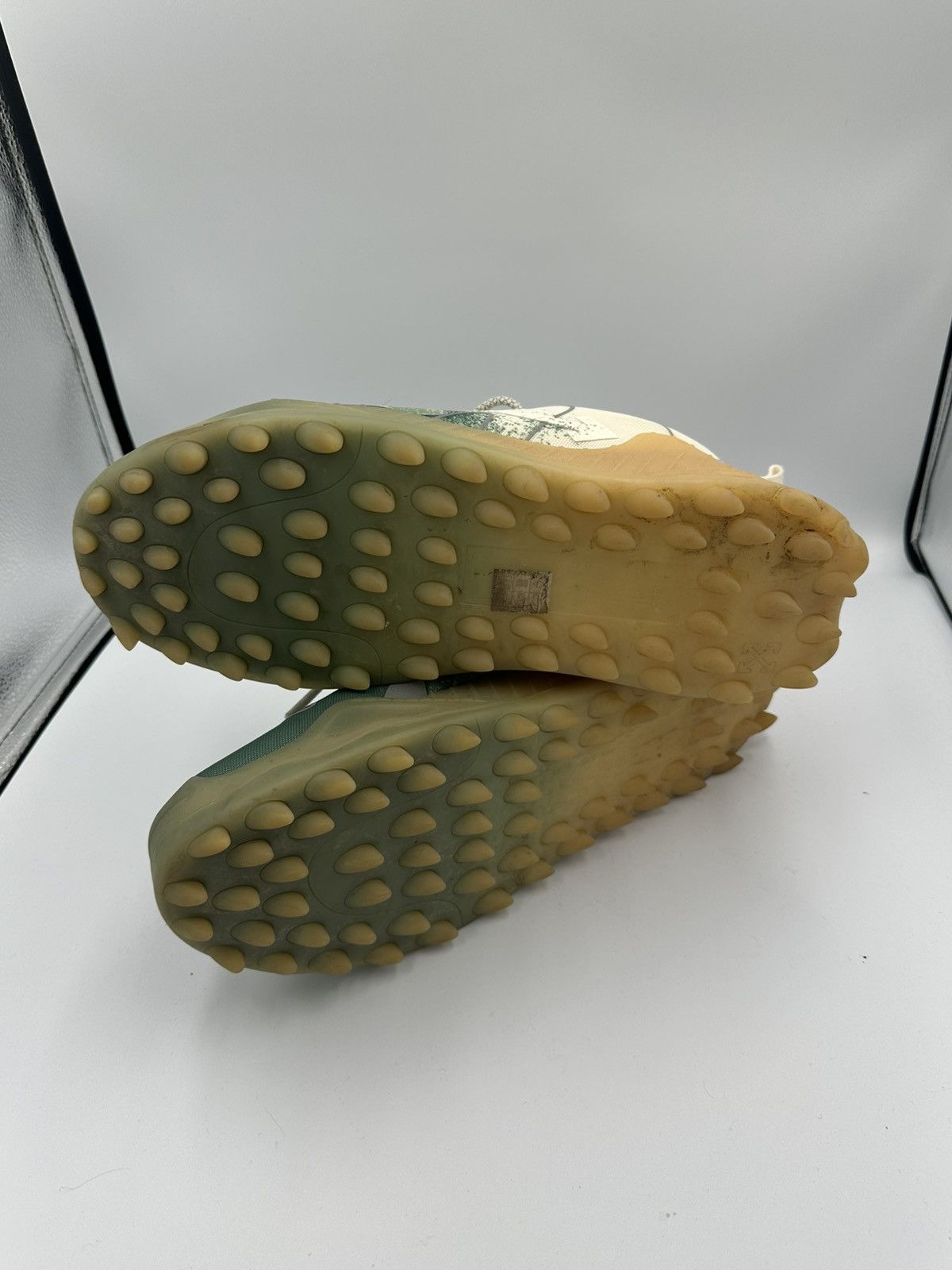 Off-White OFF WHITE ARROW SNEAKERS Size US 13 / EU 46 - 11 Thumbnail