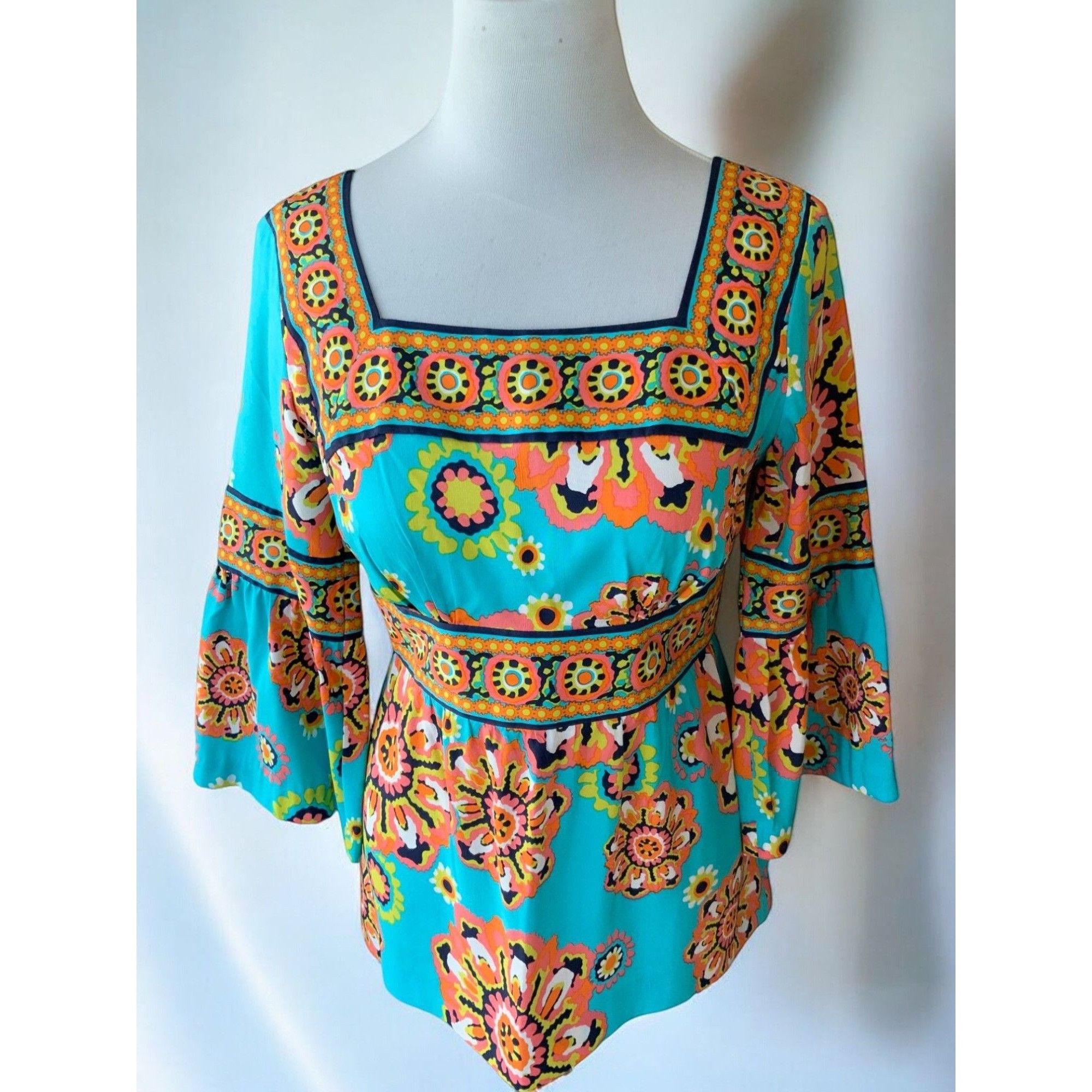 Trina Turk Trina Turk Silk Turquoise Gypsy Medallion Blouse 4 Size S / US 4 / IT 40 - 4 Thumbnail