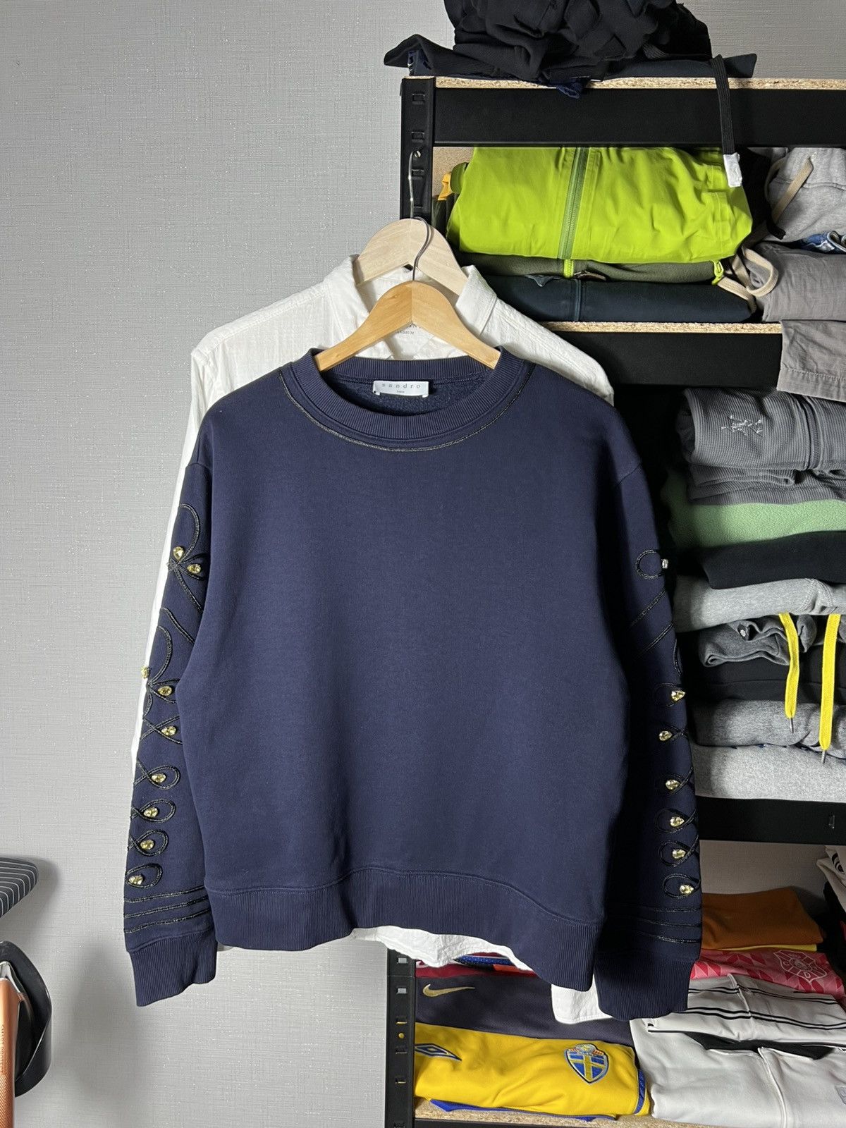 Sandro Sandro Natty Embroidered Rhinestone M Dark Navy Sweatshirt 2 Size M / US 6-8 / IT 42-44 - 1 Thumbnail