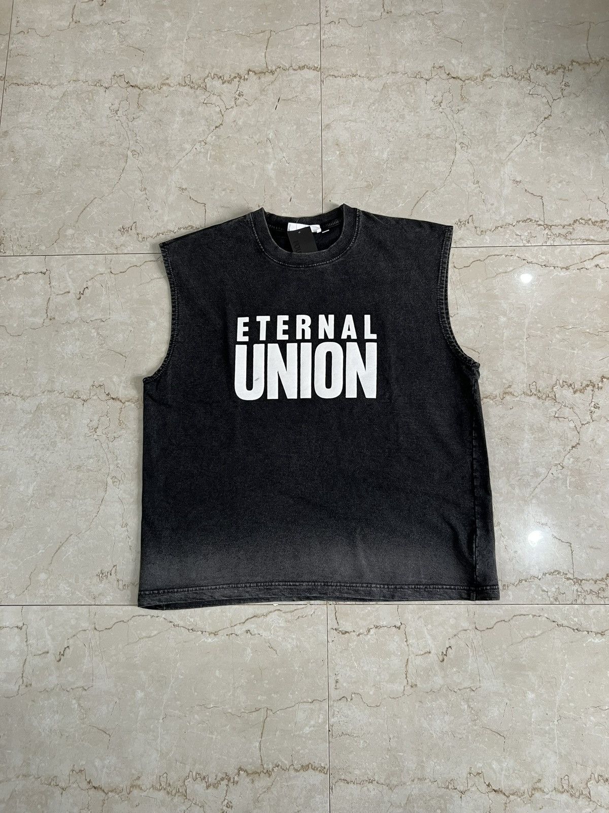 Other Vintage Faded Sleeveless Tees Size US L / EU 52-54 / 3 - 2 Thumbnail