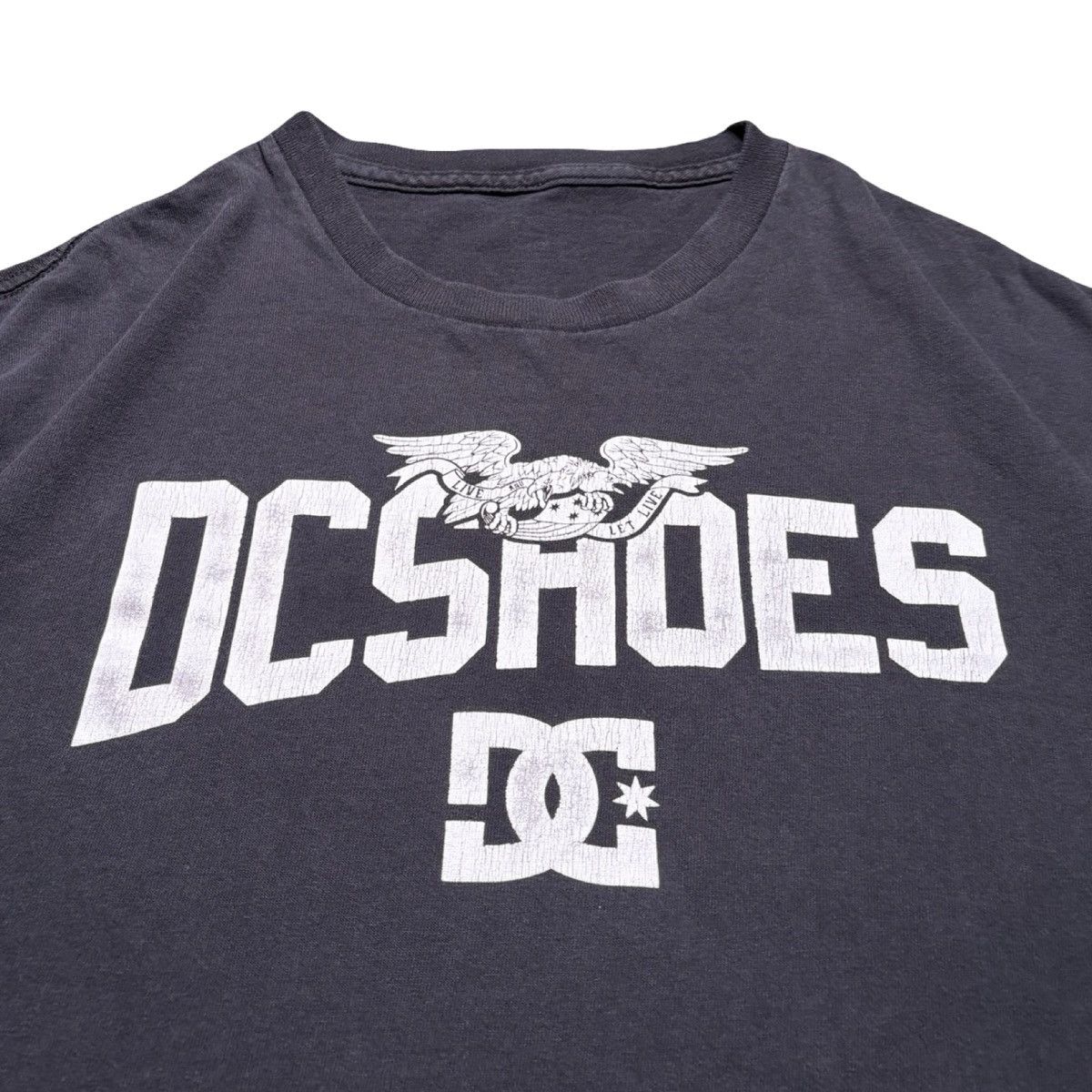 DC Vintage Y2K DC Shoes Faded Black Graphic T Shirt Skater XL Size US XL / EU 56 / 4 - 2 Thumbnail