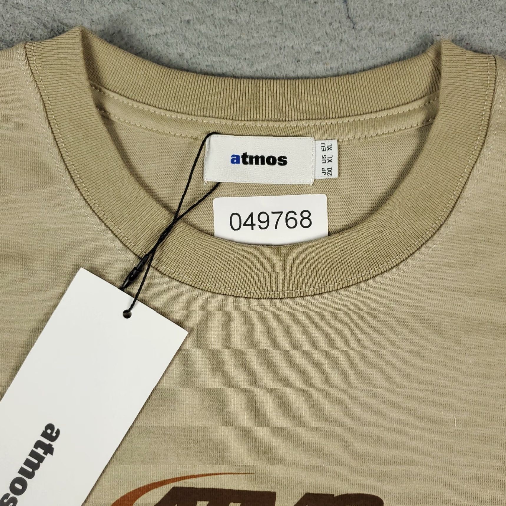 Vintage Atmos T-Shirt Mens Adult Size XL Beige Solid Crew Neck Casual Modern Sports Size US XL / EU 56 / 4 - 3 Thumbnail