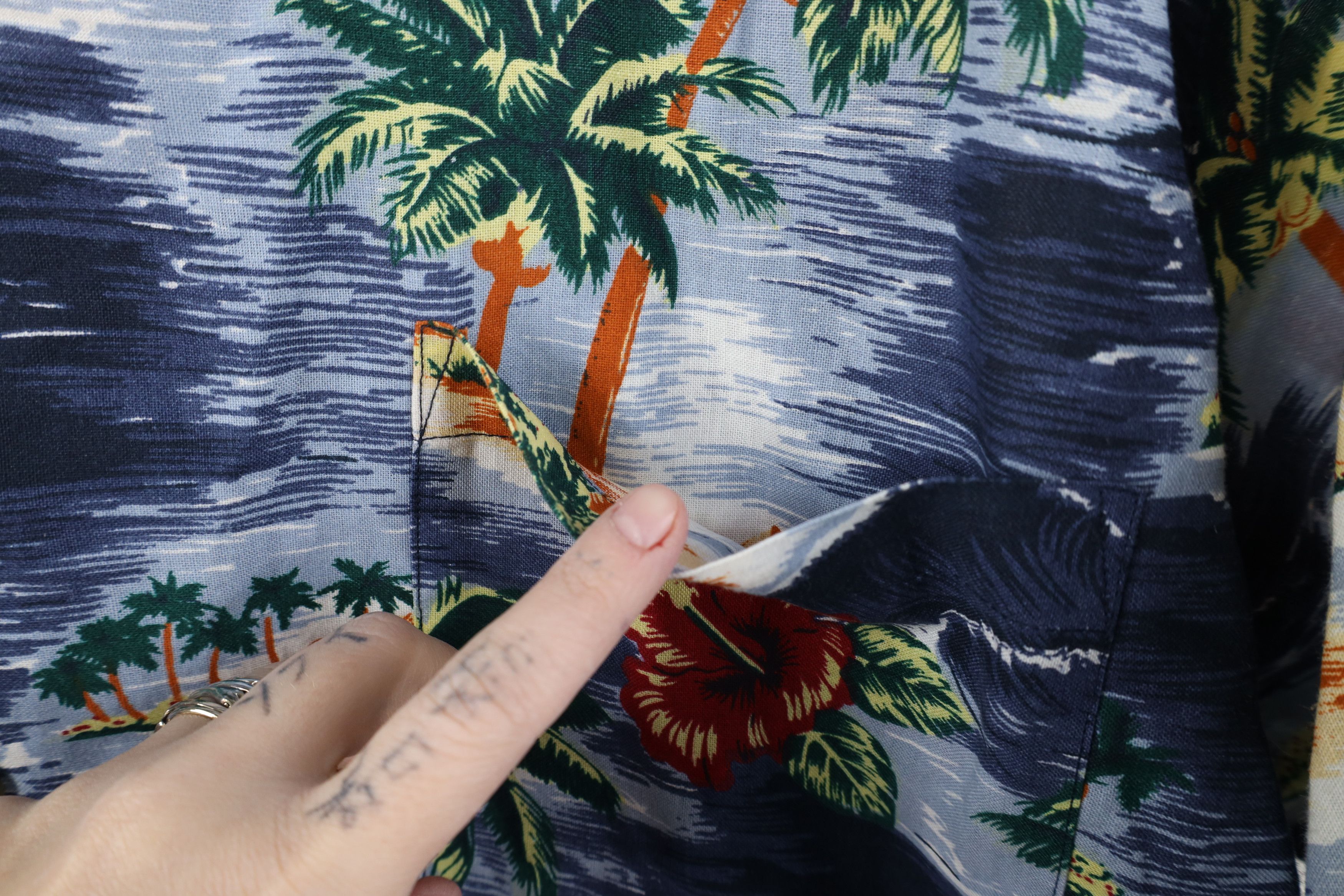 Vintage Vintage 90s Y2K Streetwear Flower Luau Hawaiian Button Shirt Size US M / EU 48-50 / 2 - 4 Thumbnail