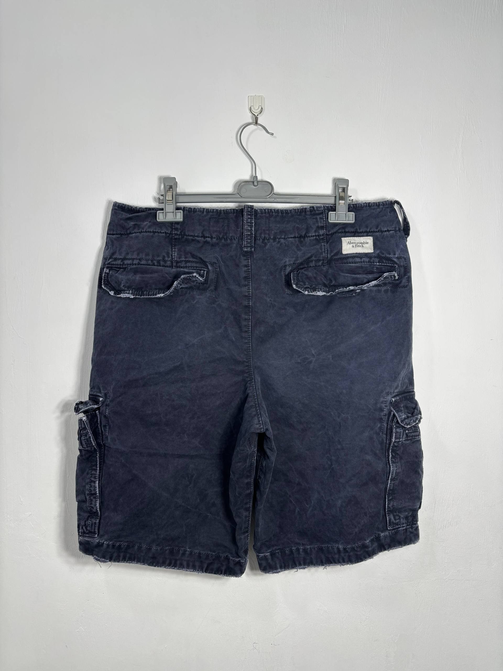 Abercrombie & Fitch Abercrombie Fitch Y2K Cargo Fade Distressed Bermuda Shorts Size US 33 - 8 Thumbnail