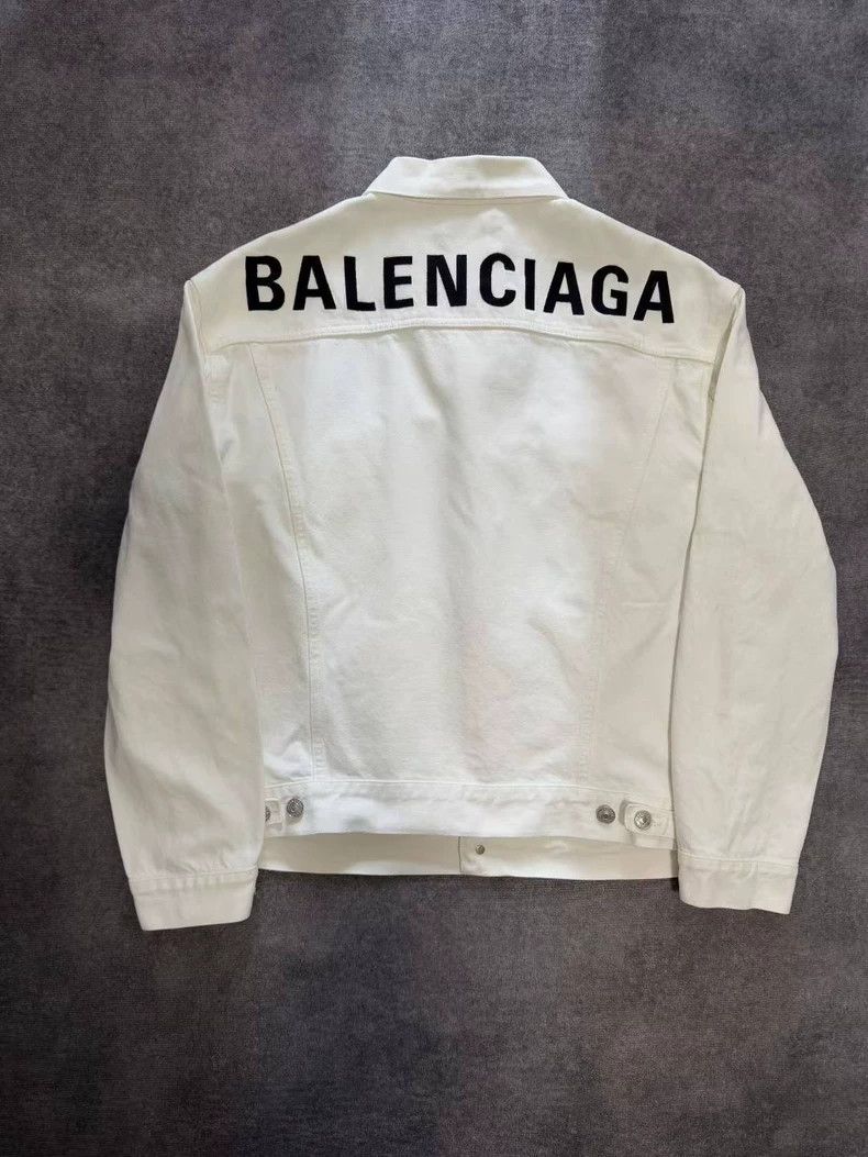 Balenciaga Balenciaga Denim jacket with letters on white back Size US S / EU 44-46 / 1 - 2 Thumbnail