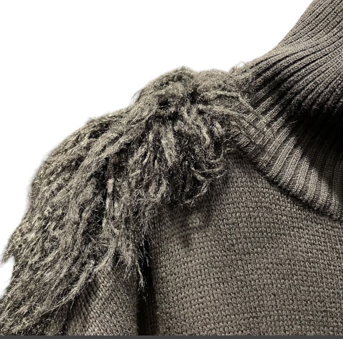 Balenciaga Balenciaga Fur Zip Up Turtleneck Knit Sweater Size US L / EU 52-54 / 3 - 3 Thumbnail