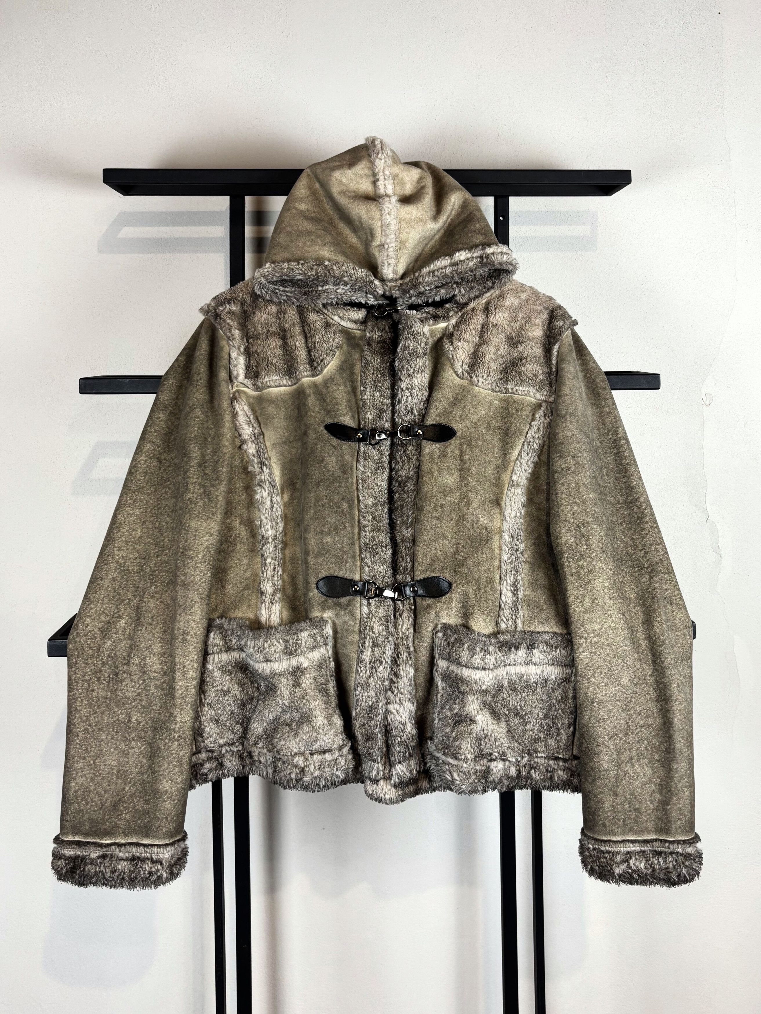 Vintage Vintage Shearling Toggle Jacket Hooded Y2K Grunge Streetwear Size US M / EU 48-50 / 2 - 1 Thumbnail