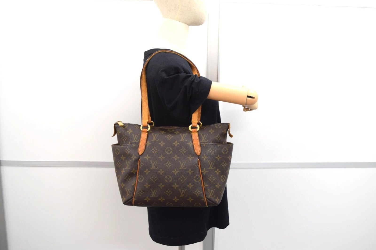 Louis Vuitton Louis Vuitton Totally PM Tote Bag Monogram Canvas M56688 Size ONE SIZE - 2 Thumbnail