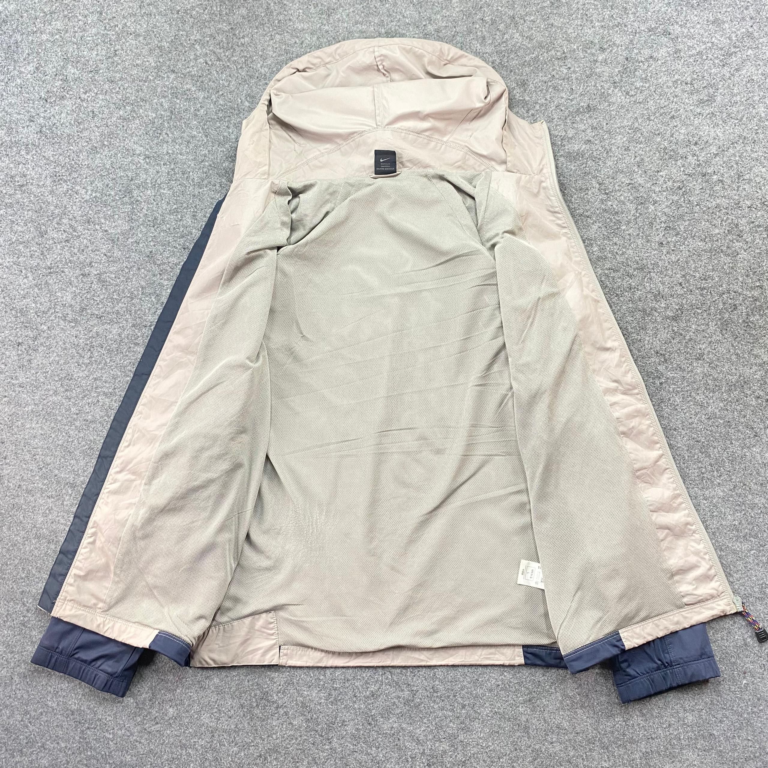 Nike Vintage Nike Sport Windbreaker Hoodies Jacket Size US L / EU 52-54 / 3 - 7 Thumbnail