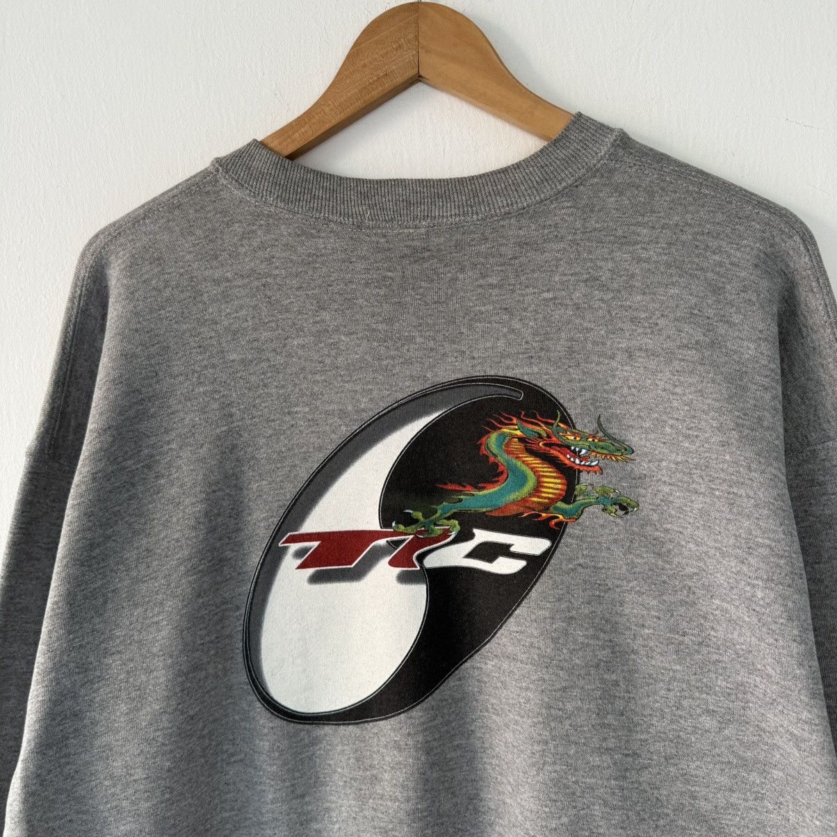 Japanese Brand 90’s T&C Surfboards Dragon Size US L / EU 52-54 / 3 - 3 Thumbnail