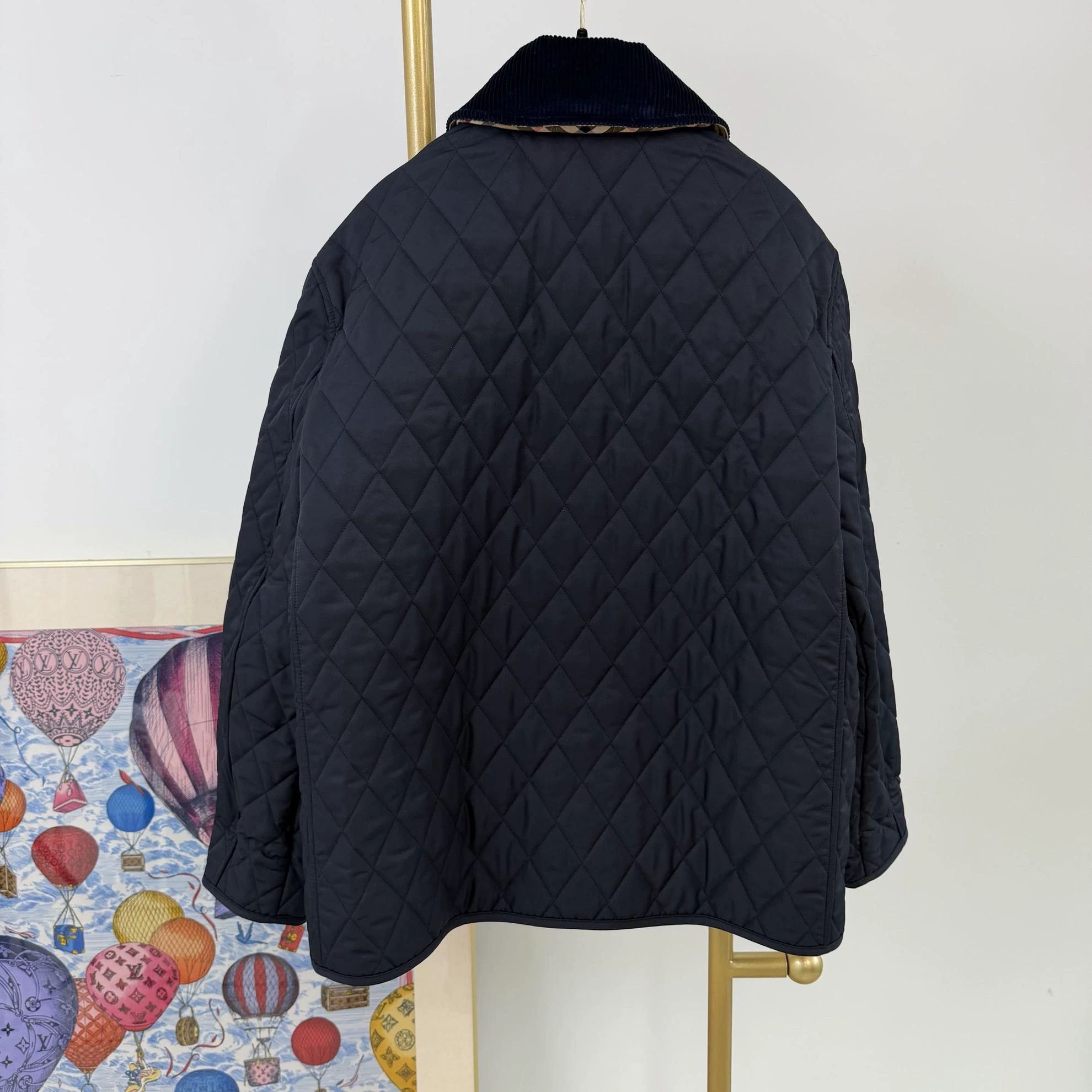 Burberry Burberry Navy Blue Diamond Quilted L Jacket Size L / US 10 / IT 46 - 2 Thumbnail
