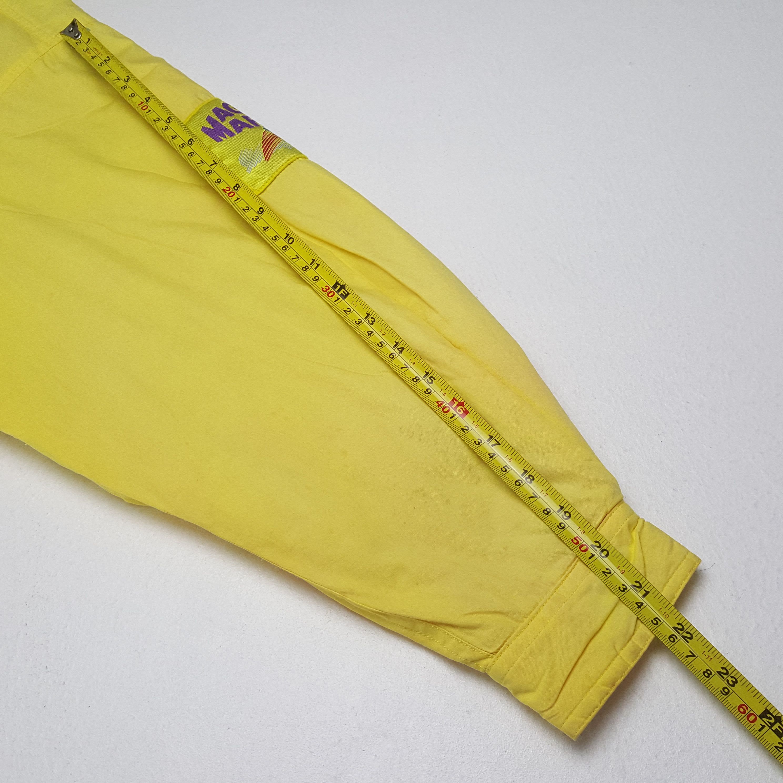 Ferrari Vintage Magneti Marelli Ferrari Formula One Jacket C315N22 Size US XL / EU 56 / 4 - 7 Thumbnail
