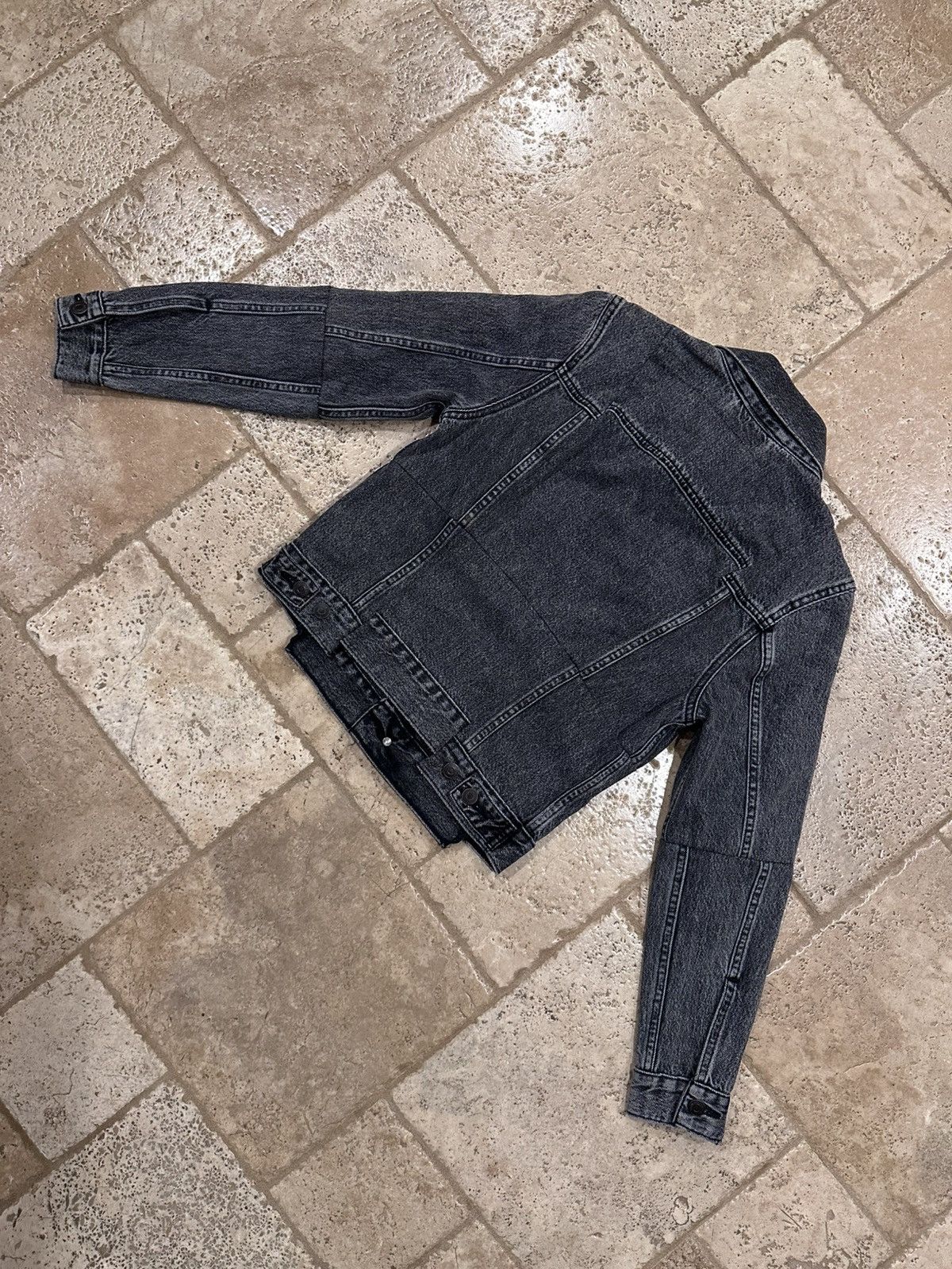 Levi's × Vetements Vetements x Levi’s SS18 Reconstructed Denim Black Jacket Size XS / US 0-2 / IT 36-38 - 10 Thumbnail