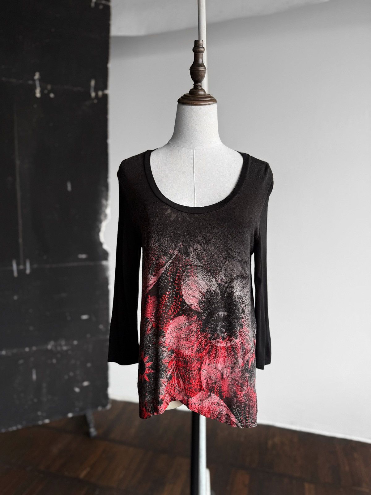 Designer × Desigual Desigual Wmns Black Red Floral 3/4 Sleeve Blouse Graphic Top Size L / US 10 / IT 46 - 4 Thumbnail