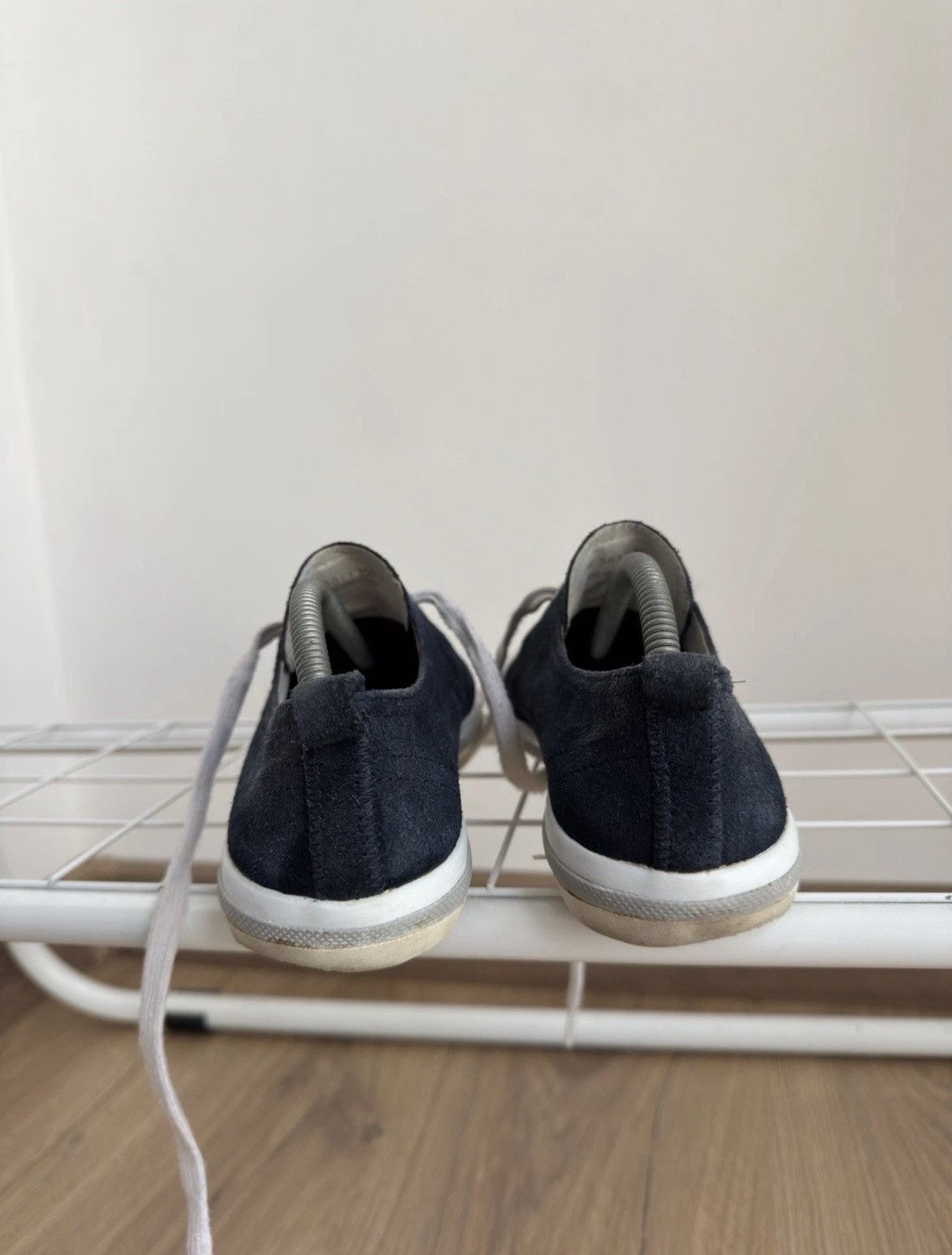 Prada PRADA Vintage Classic Suede Sneakers Shoes Size 35 Woman Size US 5 / IT 35 - 10 Thumbnail