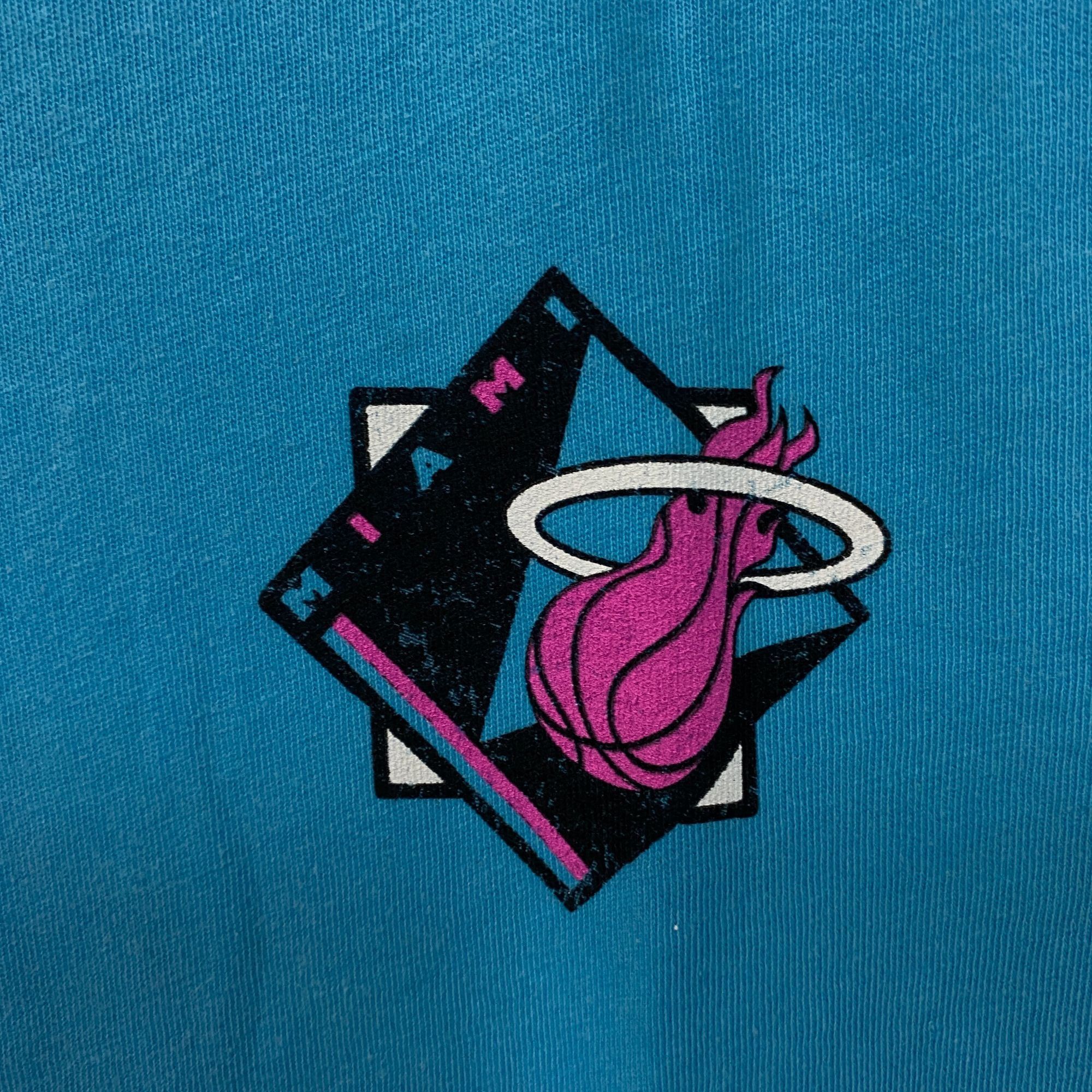 Junk Food Junk Food Clothing Miami Heat Retro-Style Graphic T-Shirt Sm Size US S / EU 44-46 / 1 - 3 Thumbnail