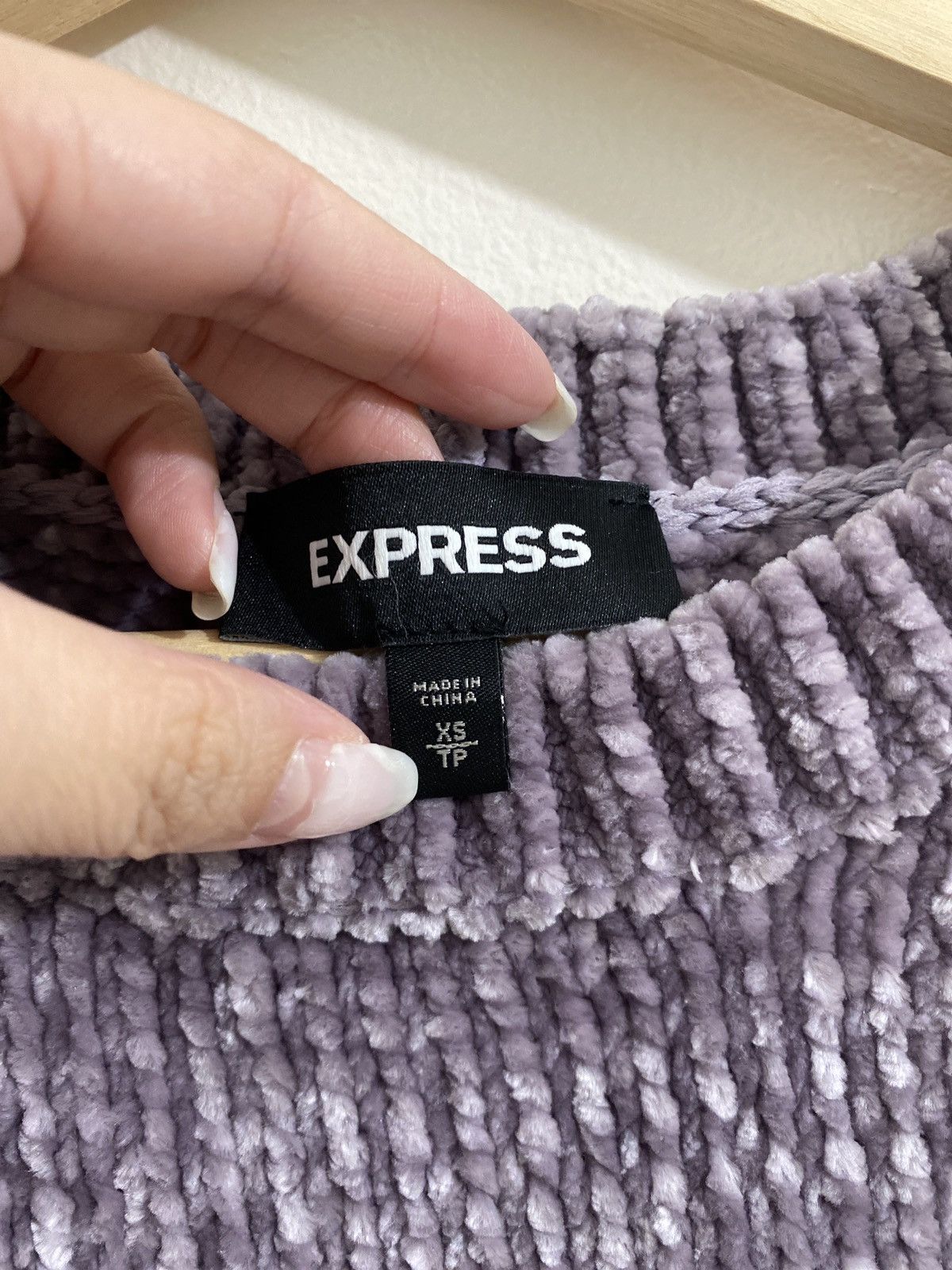 Express EXPRESS COLD SHOULDER SWEATER💜 Size XS / US 0-2 / IT 36-38 - 7 Thumbnail