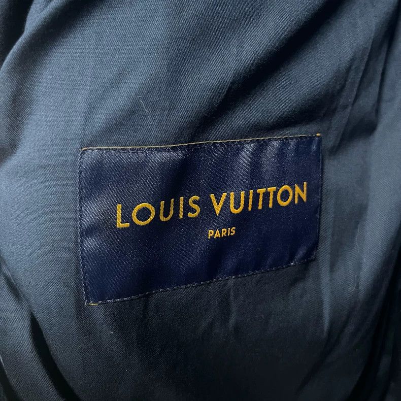 Louis Vuitton Louis Vuitton Blue letter logo printed pocket denim jacket Size US S / EU 44-46 / 1 - 4 Thumbnail
