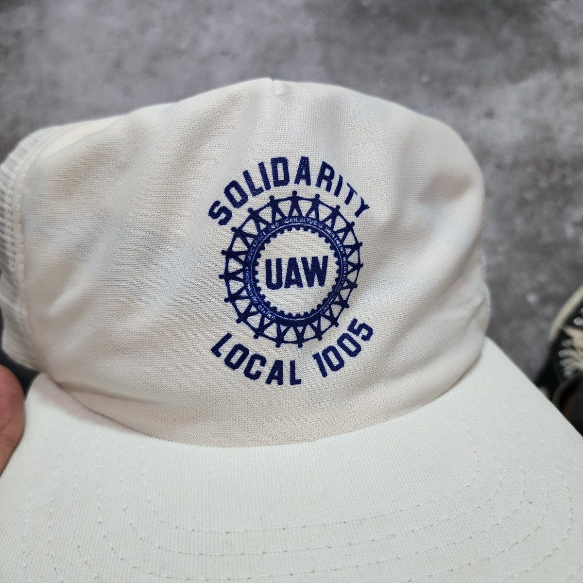Vintage Topi Solidarity Local 1005 New Era Vintage Trucker Hat Size ONE SIZE - 2 Thumbnail