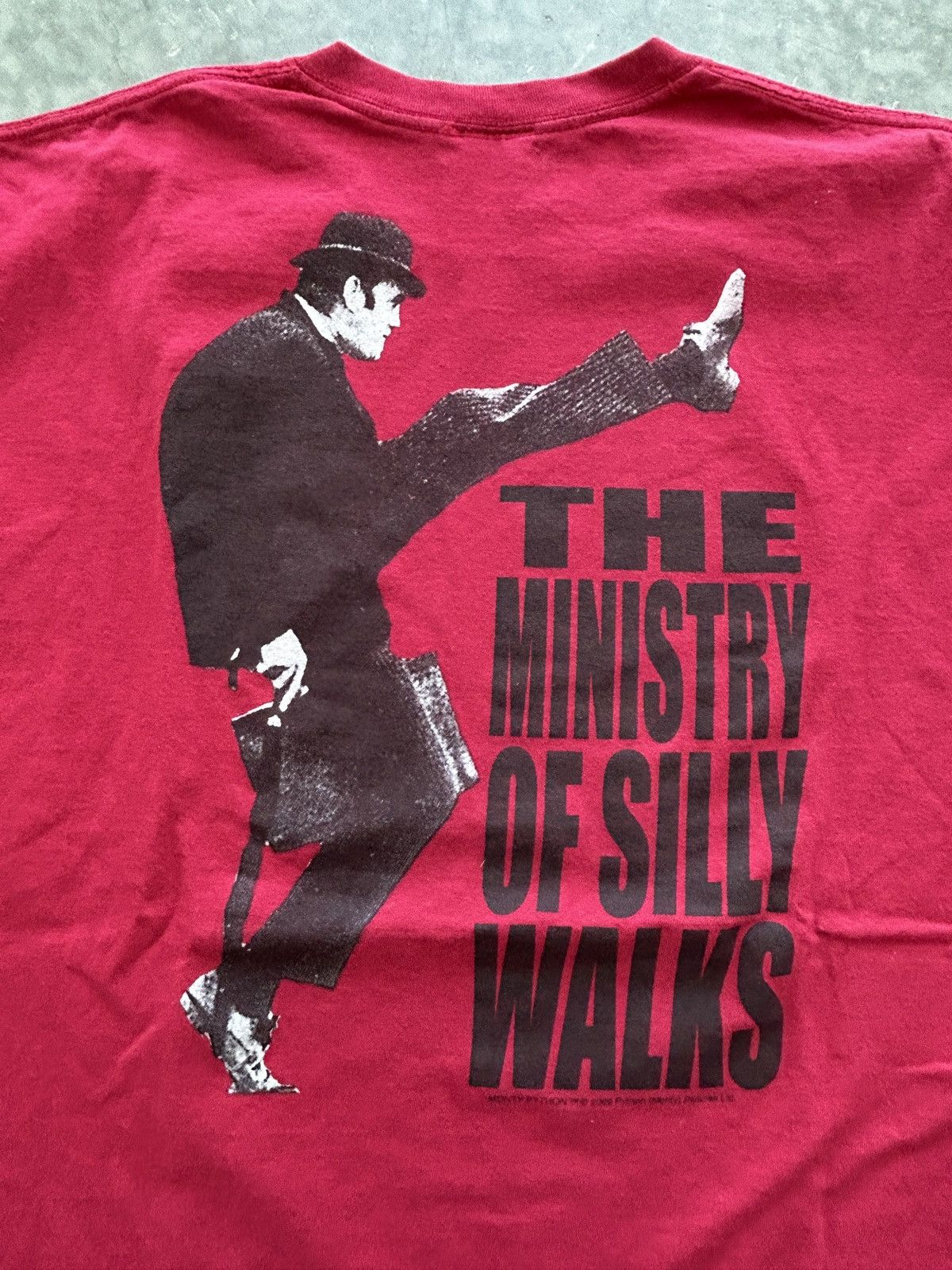 Liquid Blue Vintage Y2K Monty Python Graphic Tee Size US XL / EU 56 / 4 - 2 Thumbnail