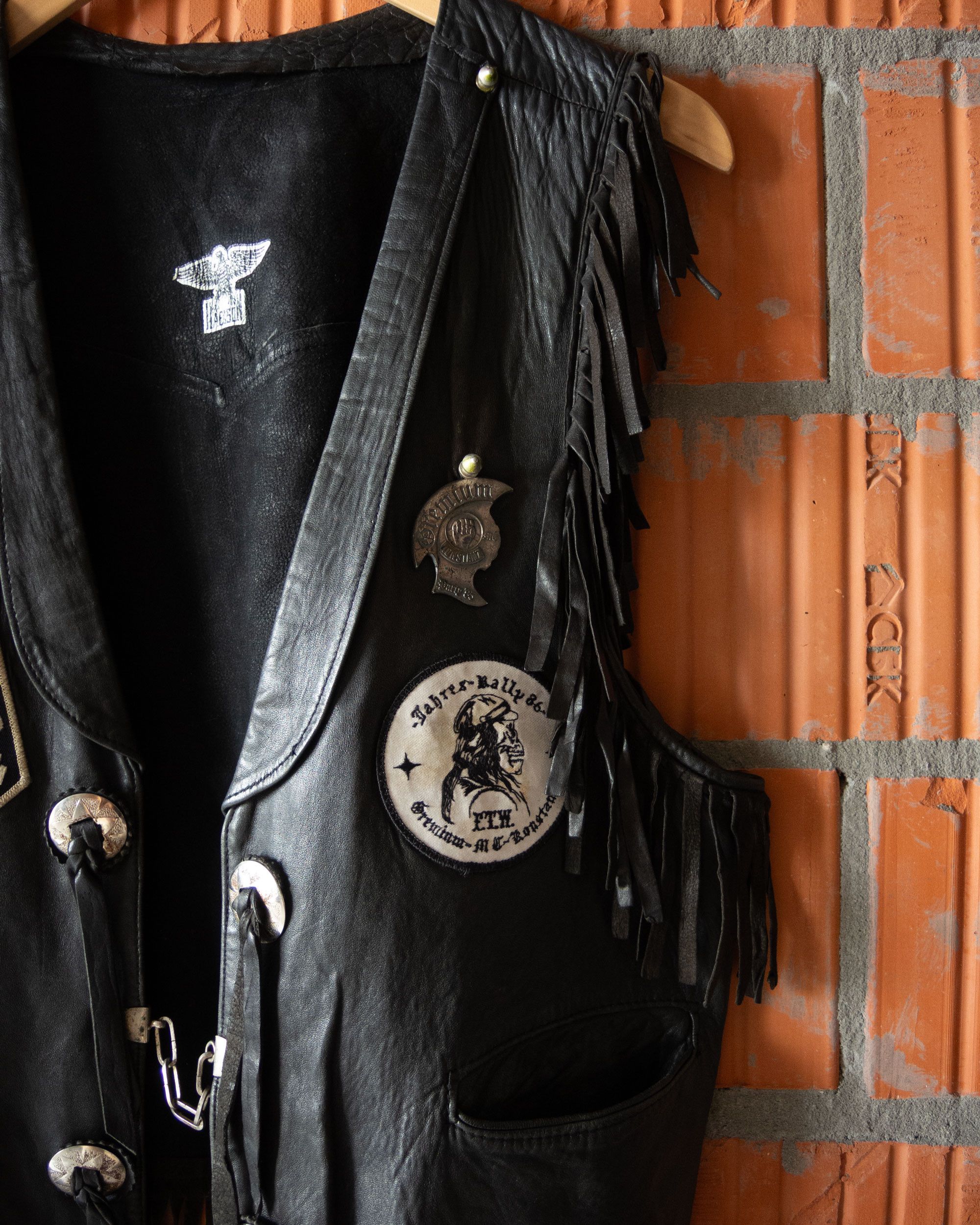 Japanese Brand Vintage biker leather Haelson vest Size US L / EU 52-54 / 3 - 7 Thumbnail
