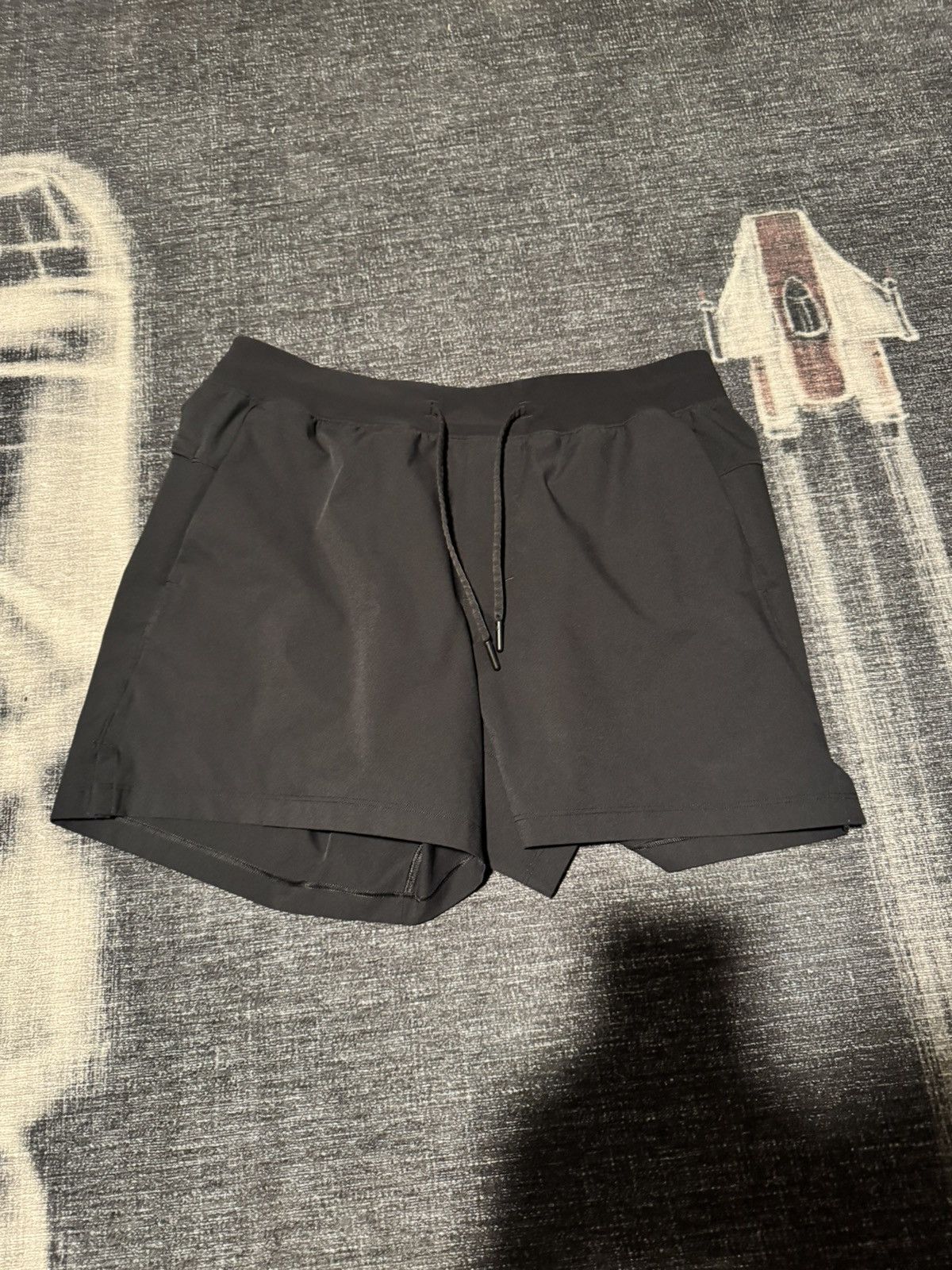 Lululemon Zeroed In Linerless Short 5” - LARGE