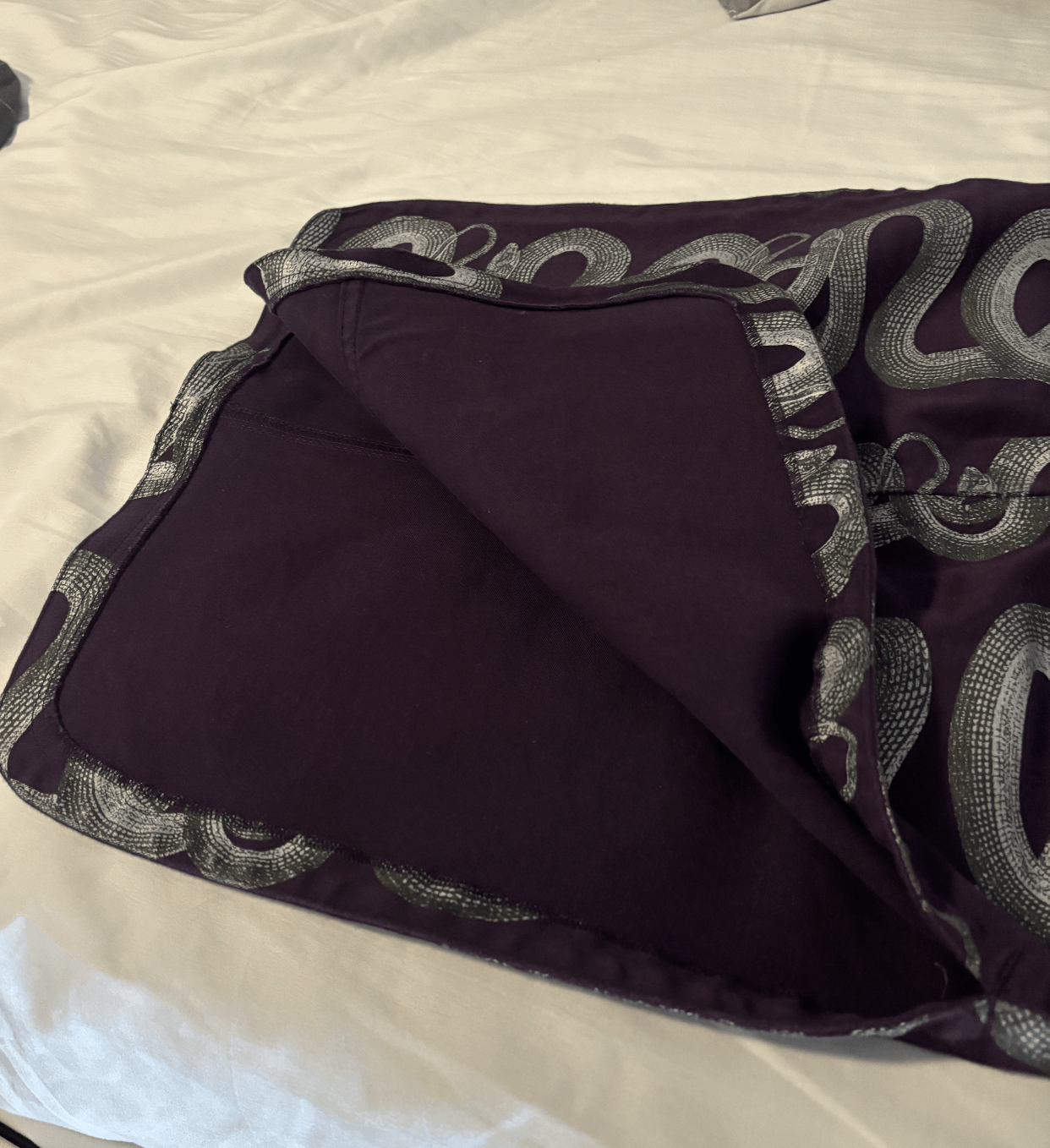 Hysteric Glamour hysteric glamour snake print skirt - deep purple and silver Size 28" / US 6 / IT 42 - 6 Thumbnail