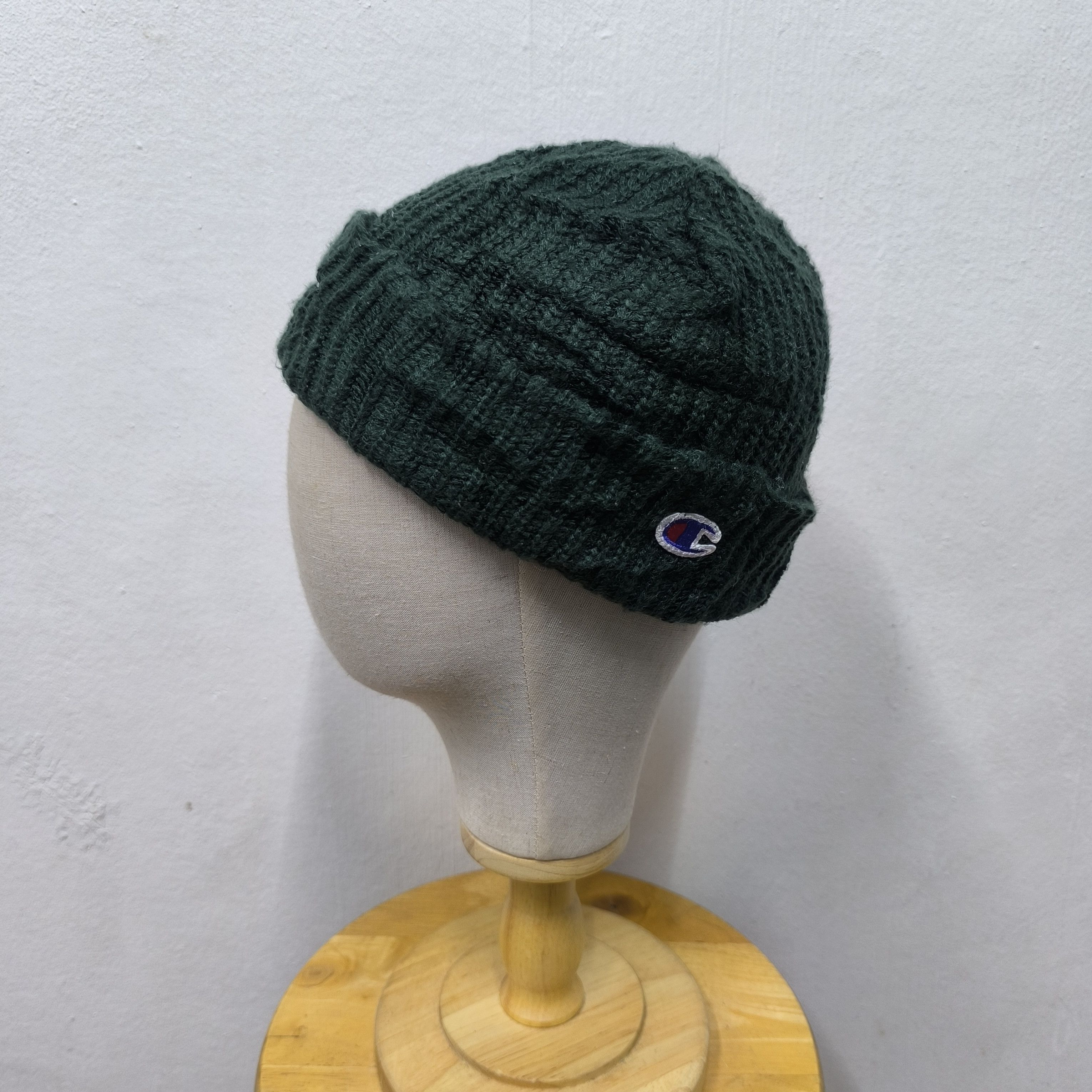 Champion 💥 Champion spellout center logo short beanie hat Size ONE SIZE - 3 Thumbnail