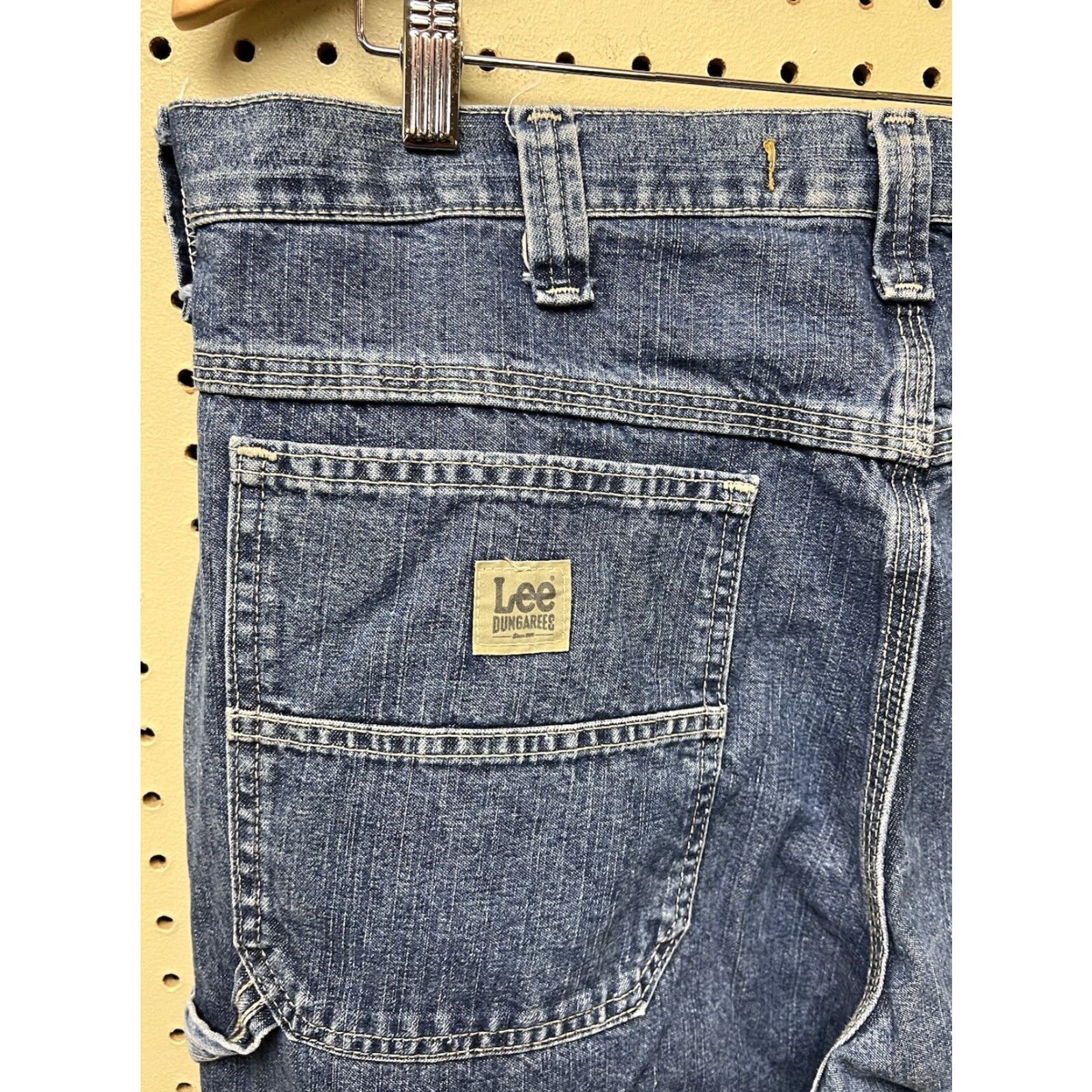 Lee VINTAGE Lee Dungarees Jeans Mens 36X34 Carpenter PAINTER Distressed Skater Relaxed Relaxed Size US 36 / EU 52 - 3 Thumbnail