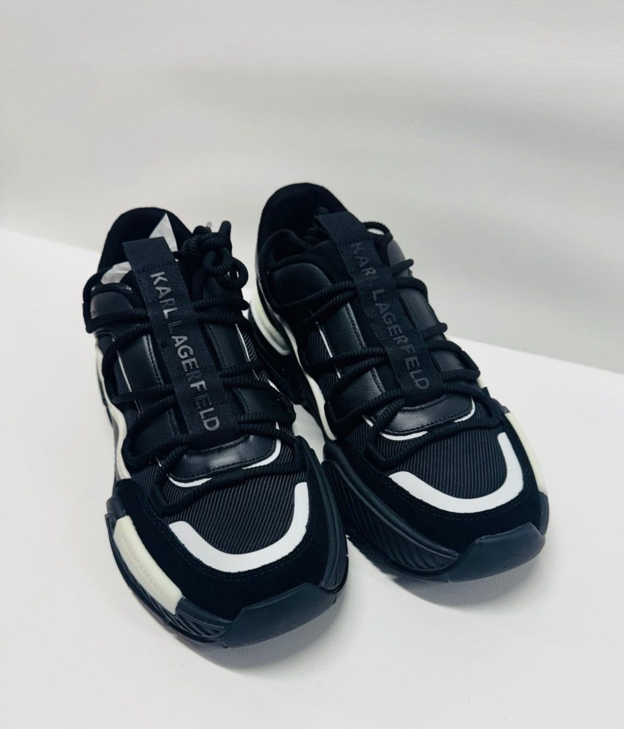 Karl Lagerfeld Karl Lagerfeld Paris Low-Top Leather Sawtooth Sneakers Size US 11 / EU 44 - 4 Thumbnail