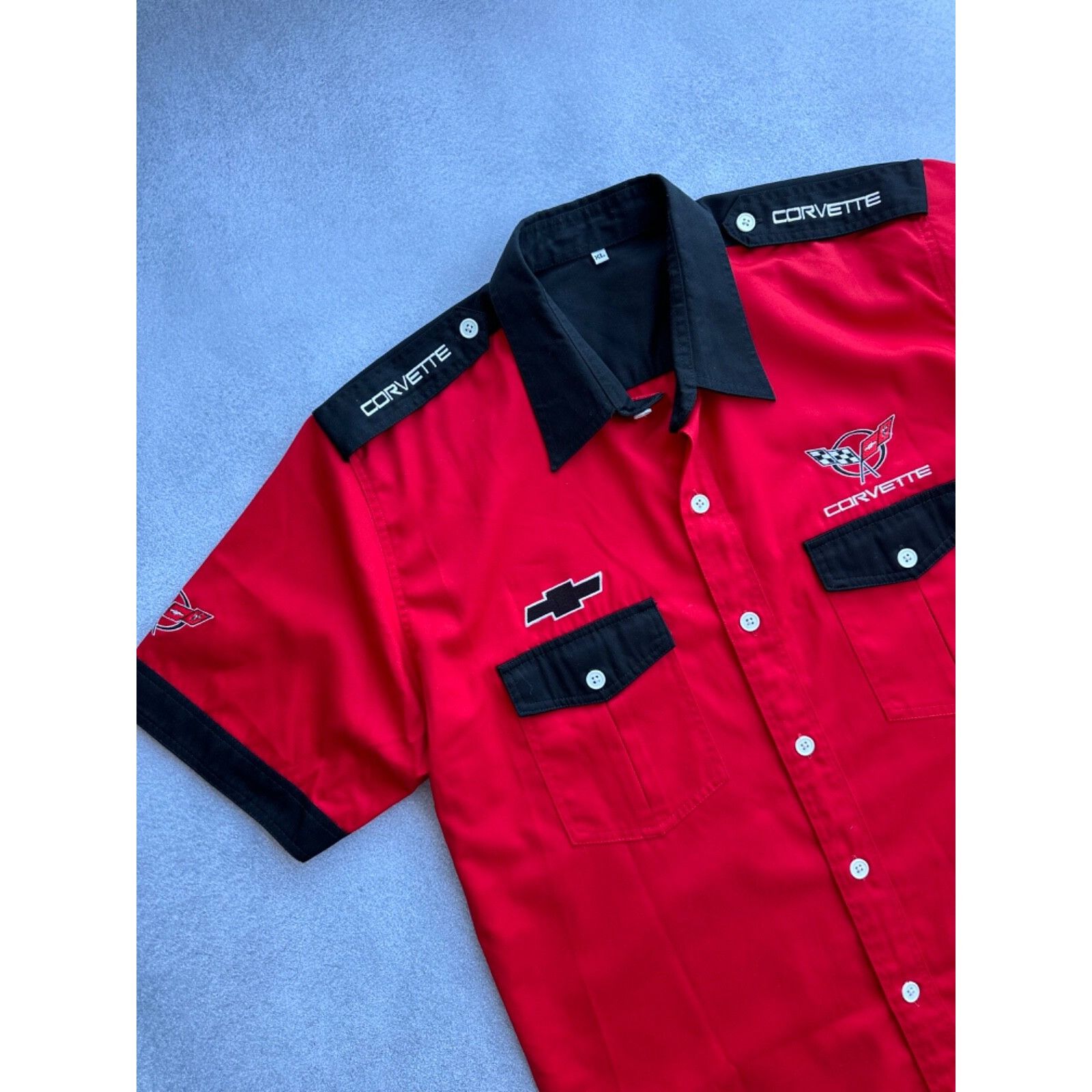 Chevrolet VTG Chevrolet Corvette Racing Red Short Sleeve Buttons Shirt Size US XL / EU 56 / 4 - 5 Thumbnail