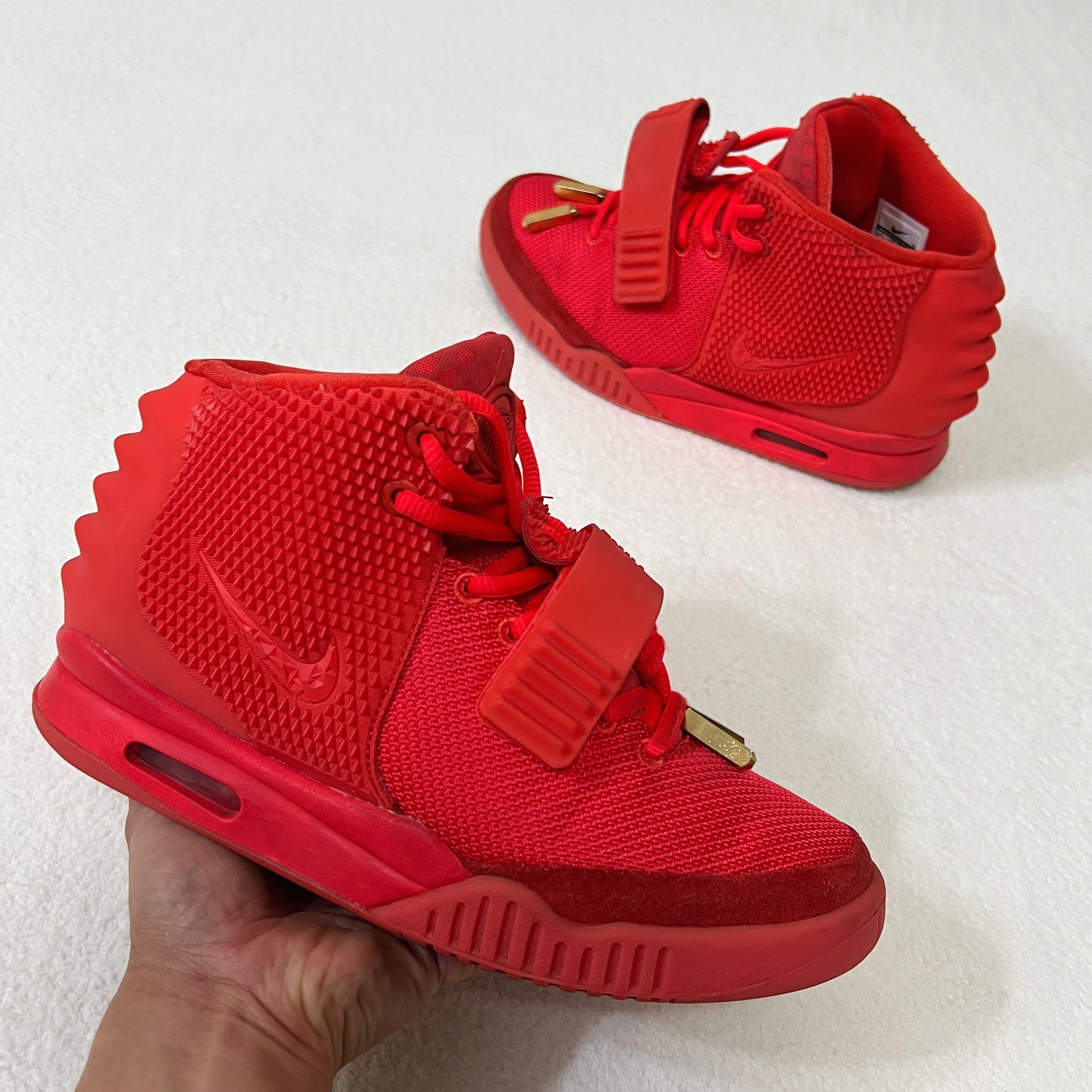 Nike Nike Air Yeezy 2 Red October (508214-660) Size US 6.5 / EU 39-40 - 3 Thumbnail