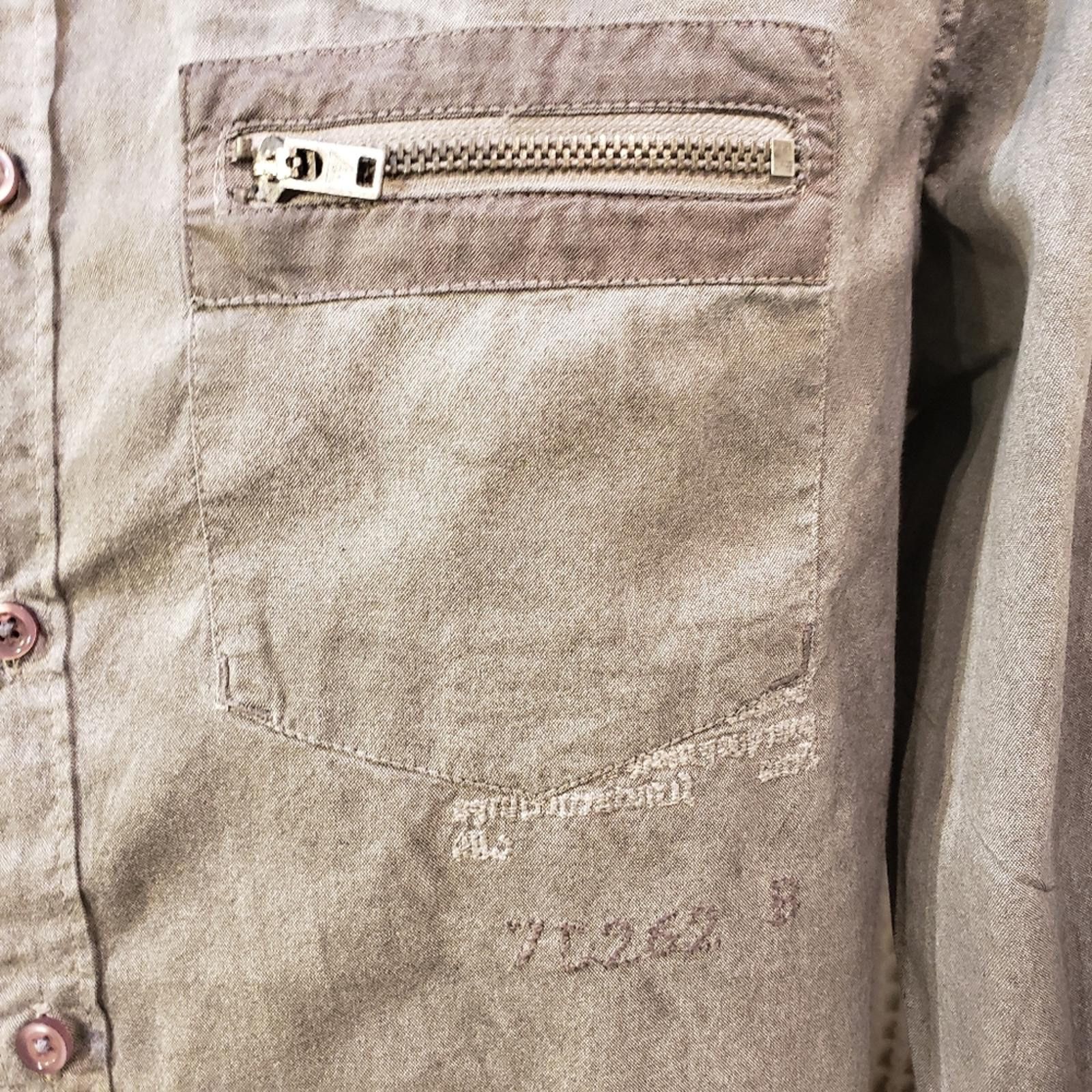 Guess GUESS Grey Embroidered Button Up Shirt Size M Size US M / EU 48-50 / 2 - 6 Thumbnail