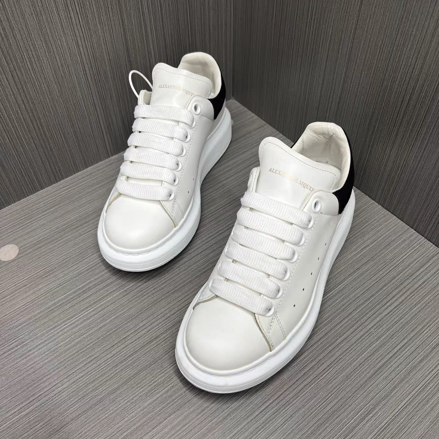 Alexander McQueen Alexander McQueen Oversized Sneaker (Black Tail) K15 Size US 6.5 / IT 36.5 - 1 Thumbnail