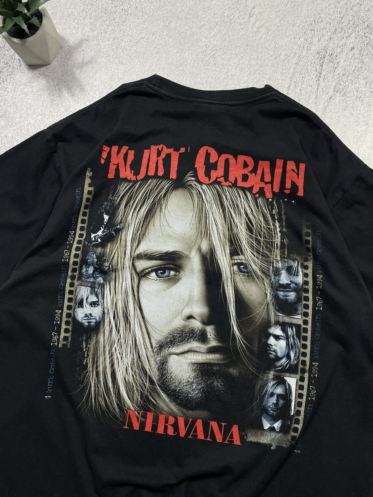 Band Tees × Nirvana × Vintage Vintage 90’s Nirvana Kurt Cobain 1967-1994 T-shirt Size US XL / EU 56 / 4 - 10 Thumbnail