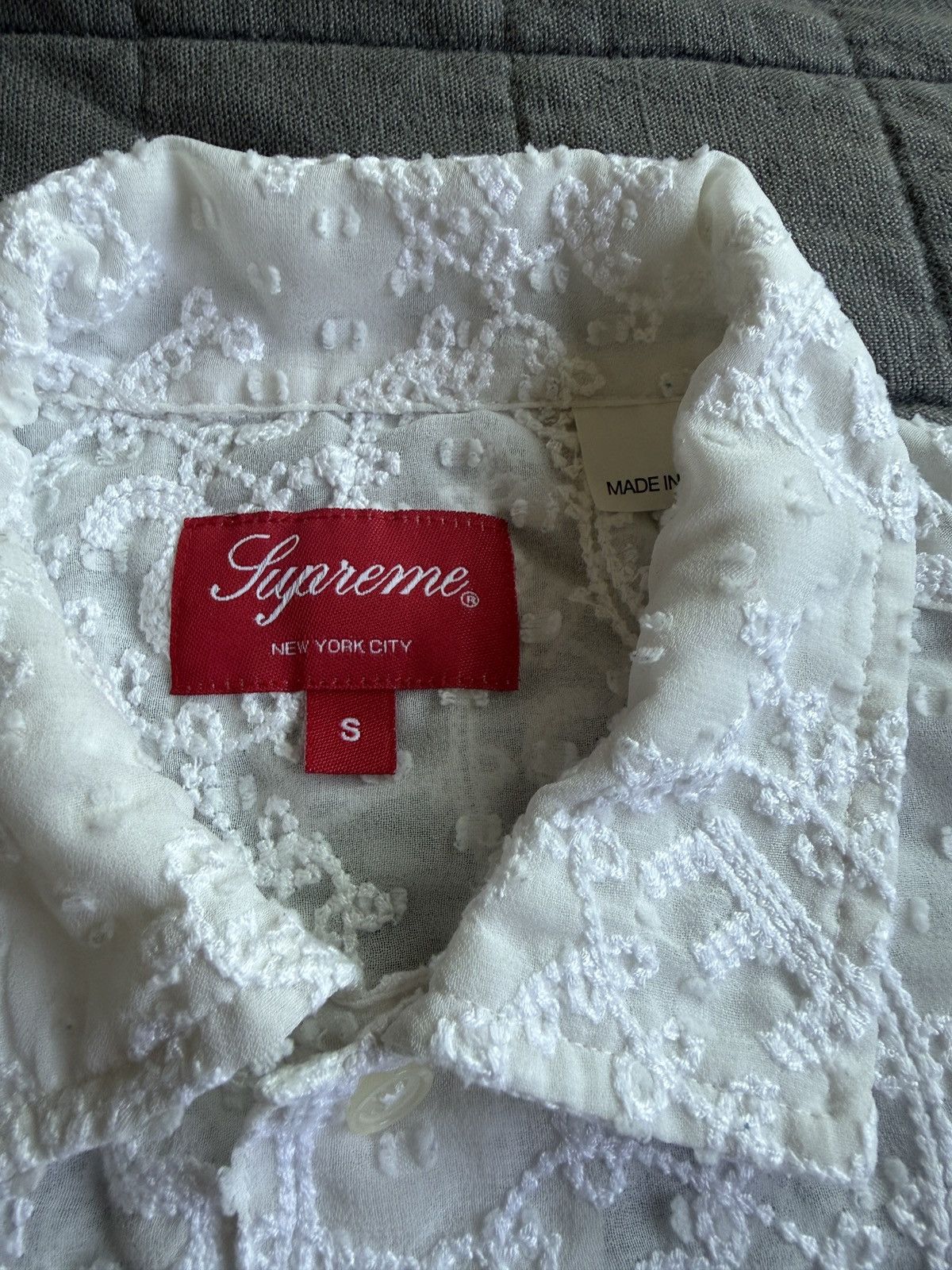 Supreme SS22 Supreme Chainstitch Chiffon Shirt Size US S / EU 44-46 / 1 - 5 Thumbnail
