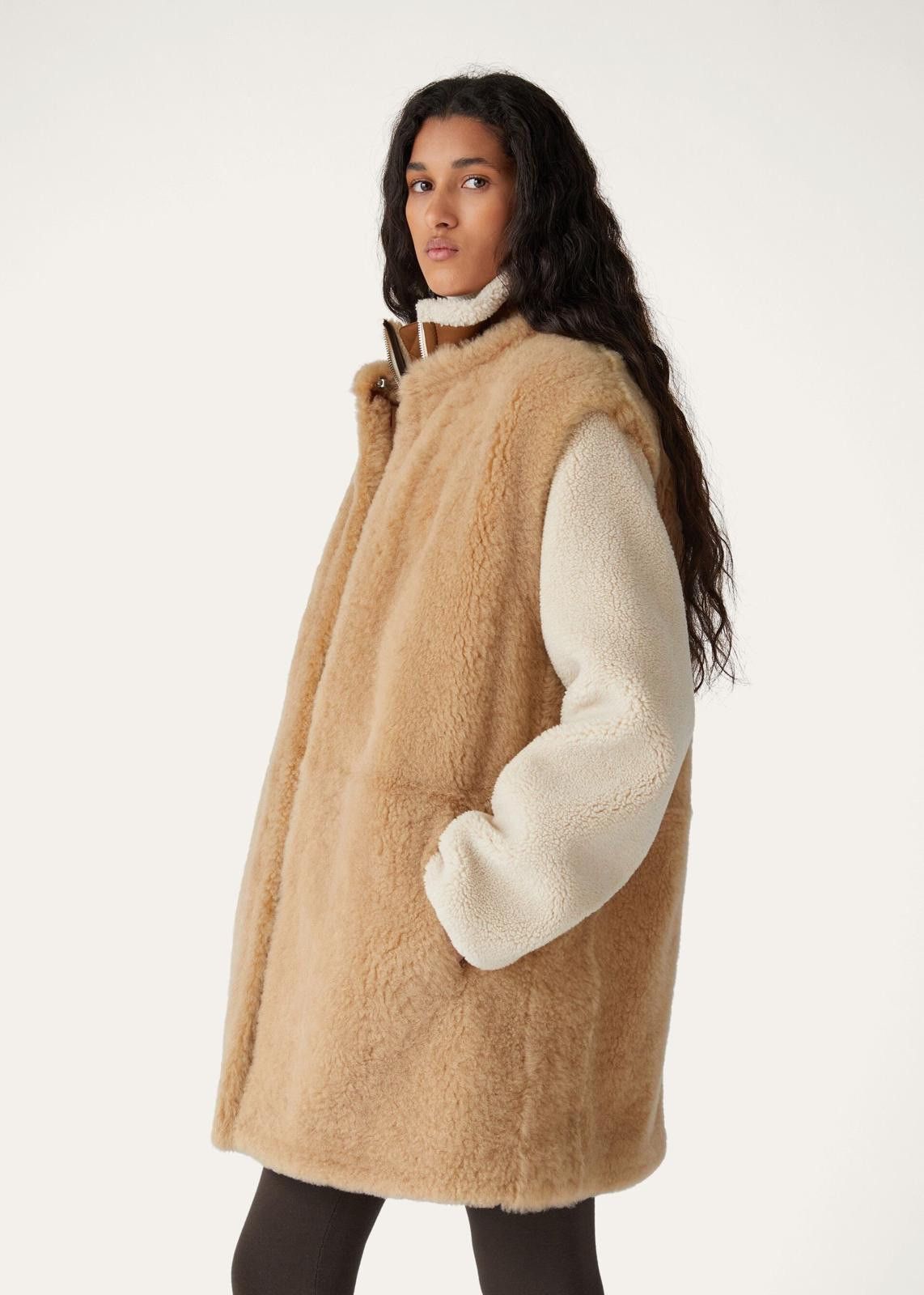 Loro Piana o1srvl11e1124 Cloud Shearling Vest in Camel Size M / US 6-8 / IT 42-44 - 4 Thumbnail