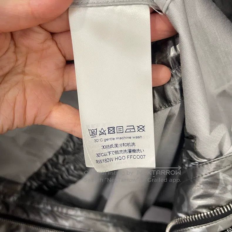 Louis Vuitton Louis Vuitton Full silver logo jacket Size XXS / US 00 / IT 34 - 3 Thumbnail