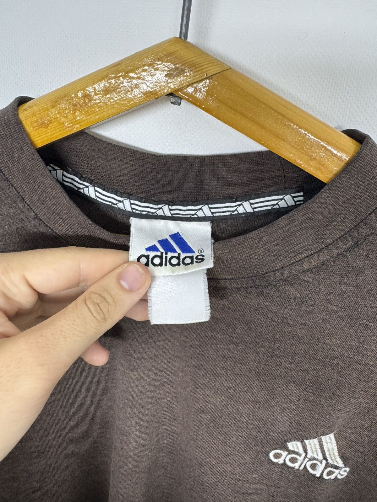 Adidas Vintage Y2k Brown 🤎 Adidas T-Shirt 90’s Size US L / EU 52-54 / 3 - 6 Thumbnail