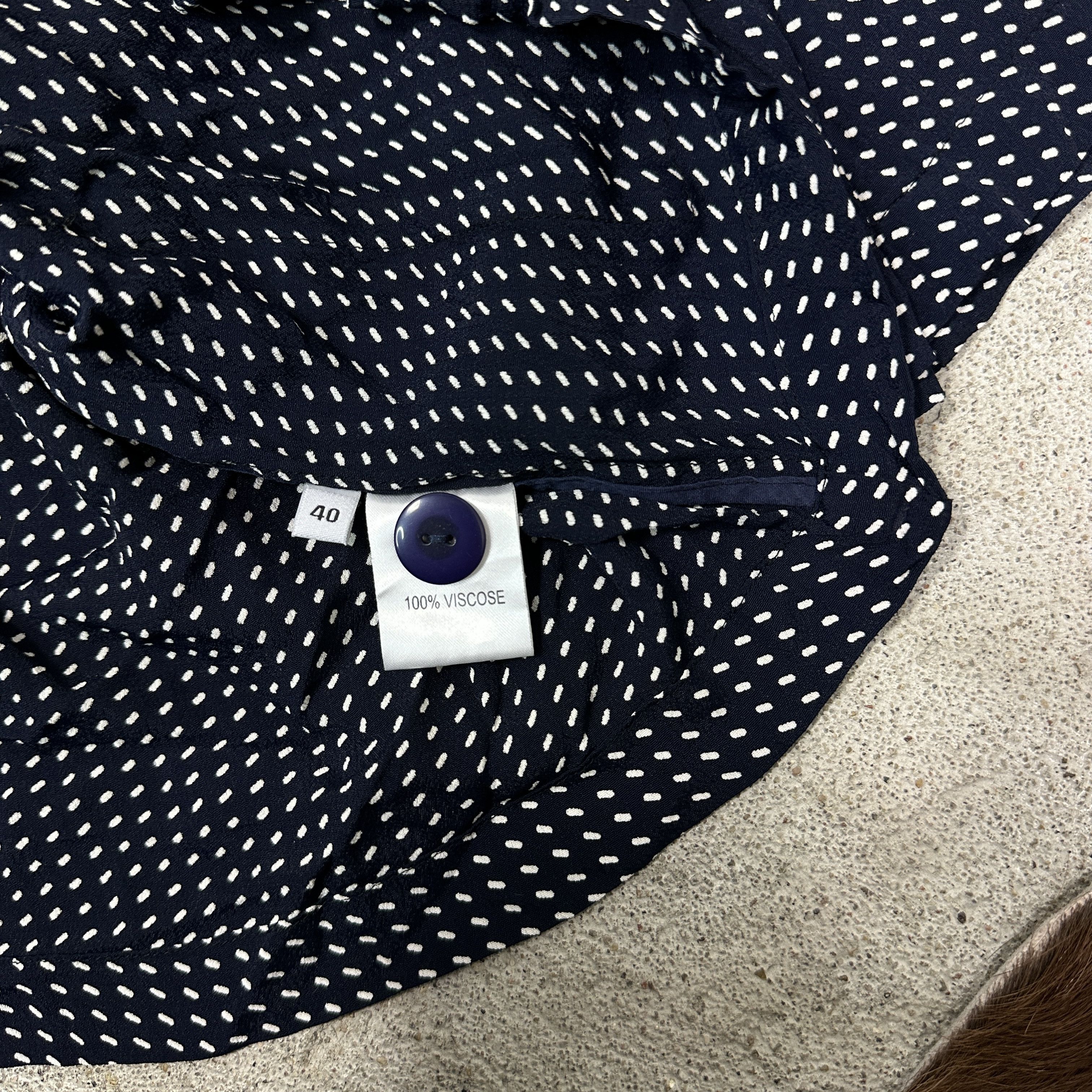Vintage Vintage Avant Garde Viscose Elegant Nue Notes Shirt 00s Size L / US 10 / IT 46 - 5 Thumbnail