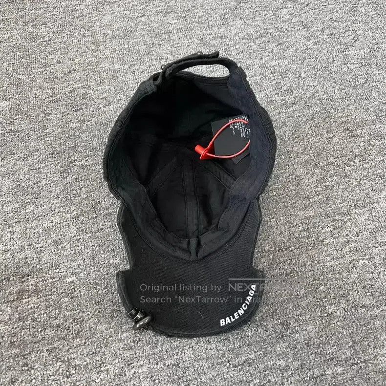 Balenciaga Balenciaga Heavy Piercing Baseball Cap. Size ONE SIZE - 3 Thumbnail
