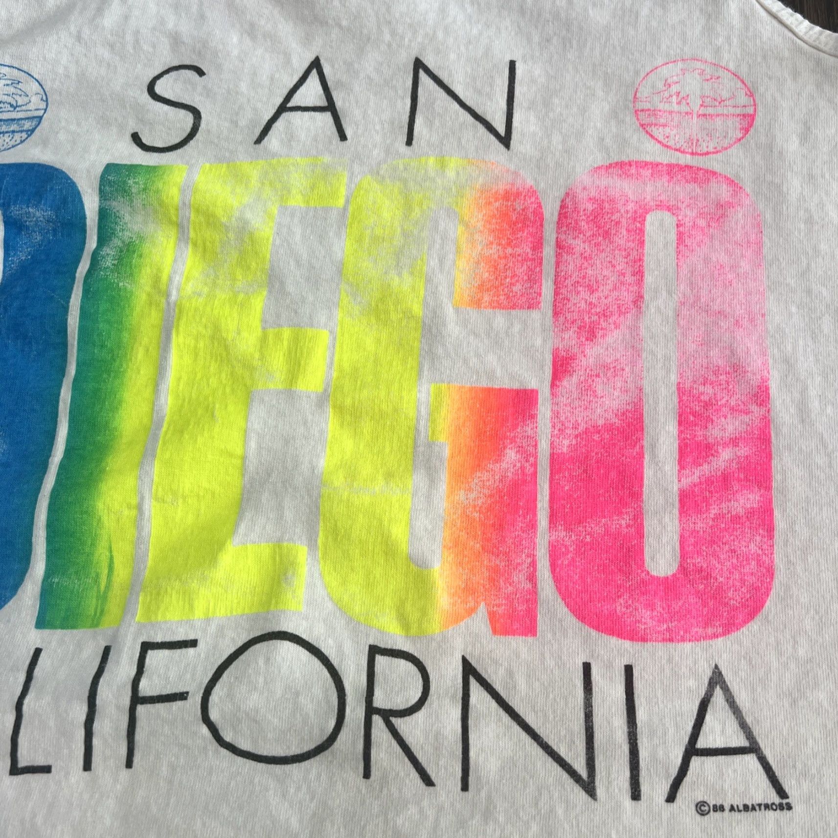 Fruit Of The Loom VINTAGE 1986 San Diego California Tank Top Men Large Cotton Neon Graphics 80s Beach Sportswear Mens Size US L / EU 52-54 / 3 - 4 Thumbnail