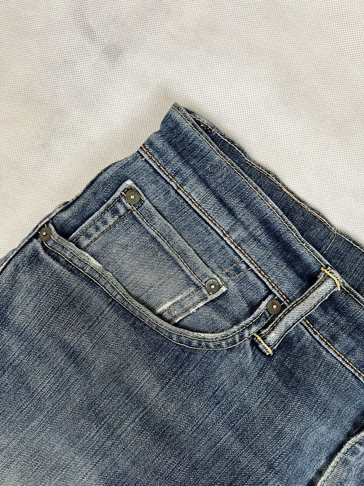 Levi's Vintage Clothing Vintage Levis 502 Blue Wash Distressed Denim Size US 35 - 12 Thumbnail