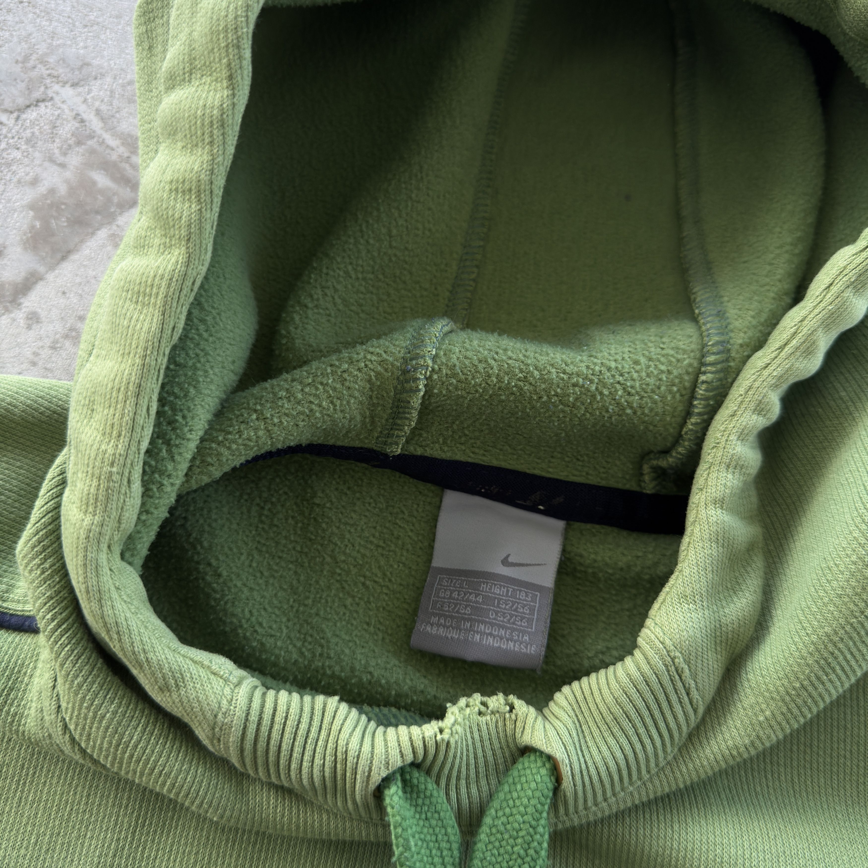 Nike Nike Vintage Green Center Swoosh Hoodie L Size US L / EU 52-54 / 3 - 6 Thumbnail